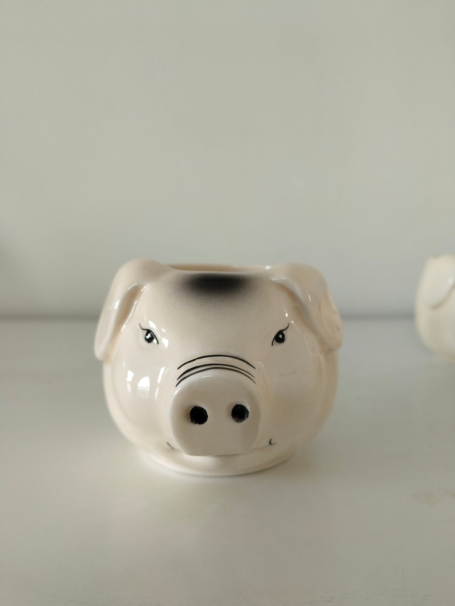 Duo de tasses cochon en porcelaine