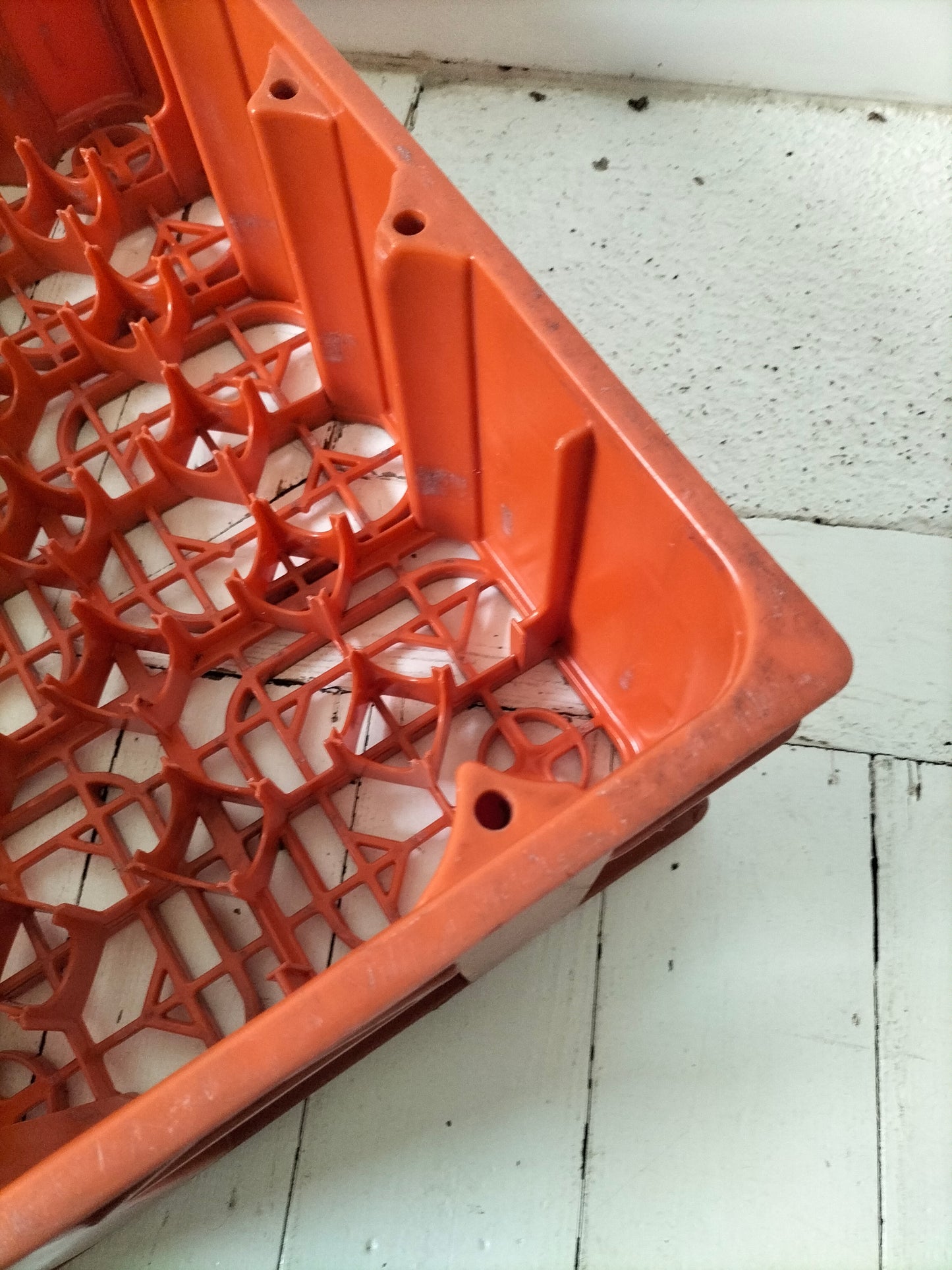Casier/ caisse Orangina en plastique par Allibert