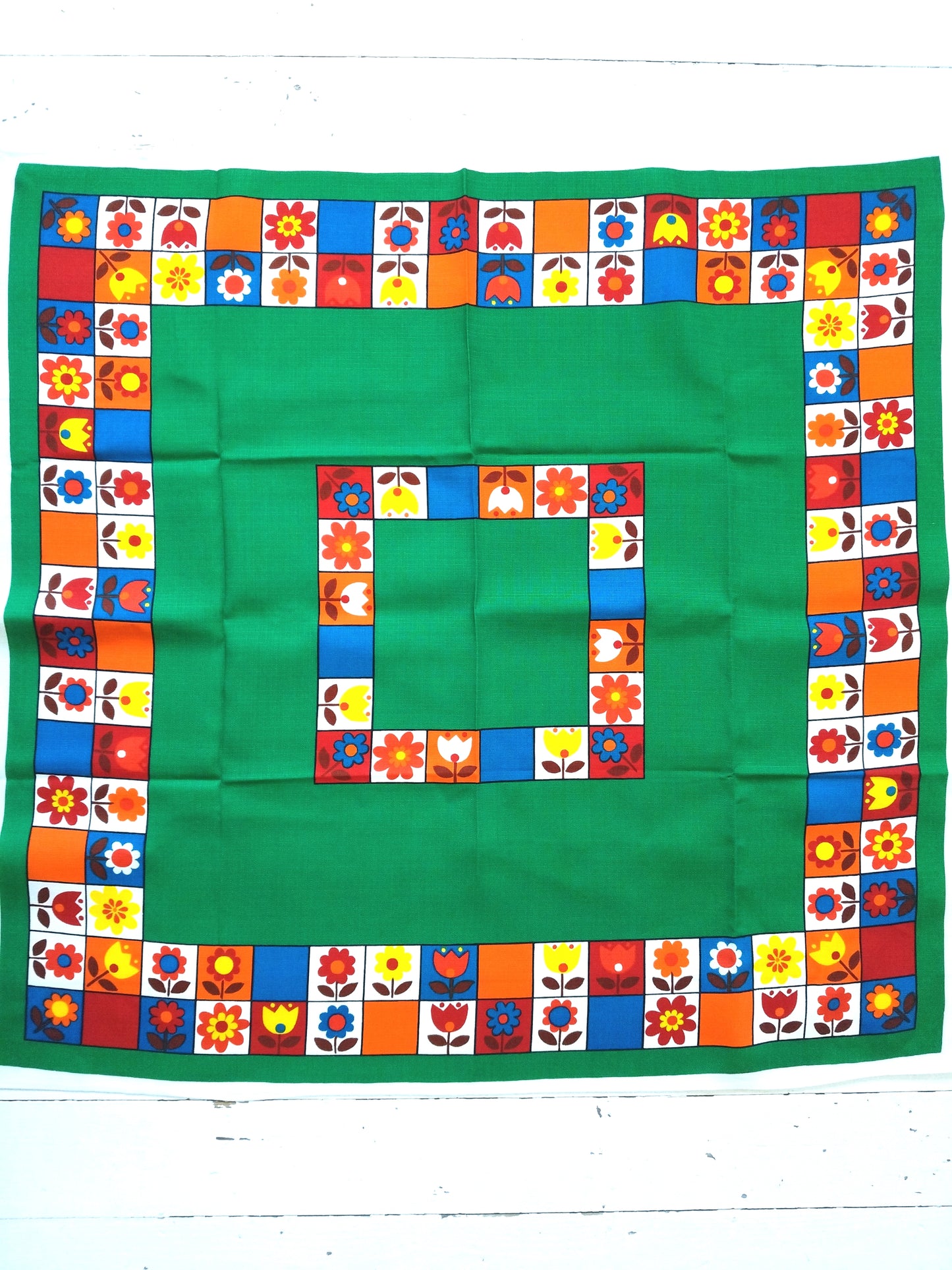 Petite nappe carrée - cetaitmieuxavant