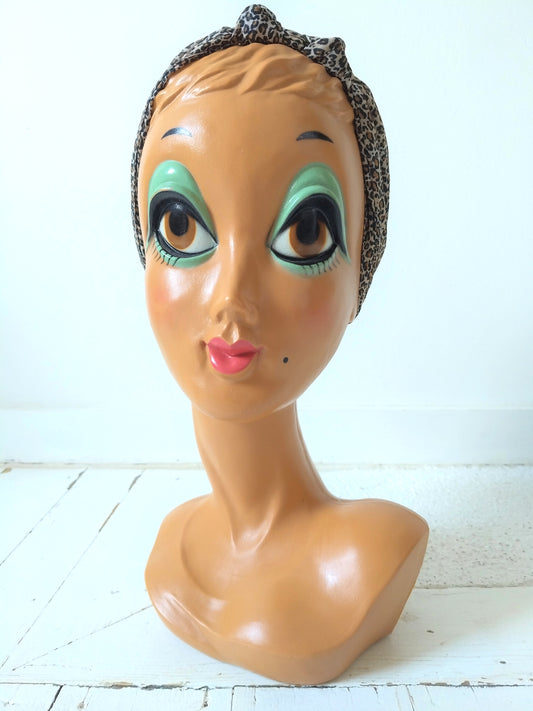 Tête à chapeau Twiggy vintage