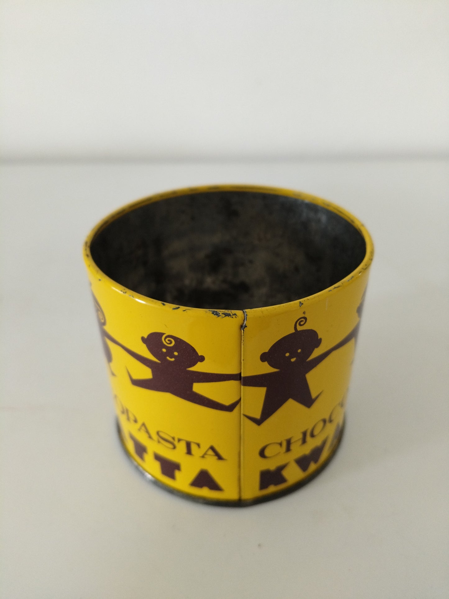 Ancienne petite boîte métallique publicitaire Kwatta