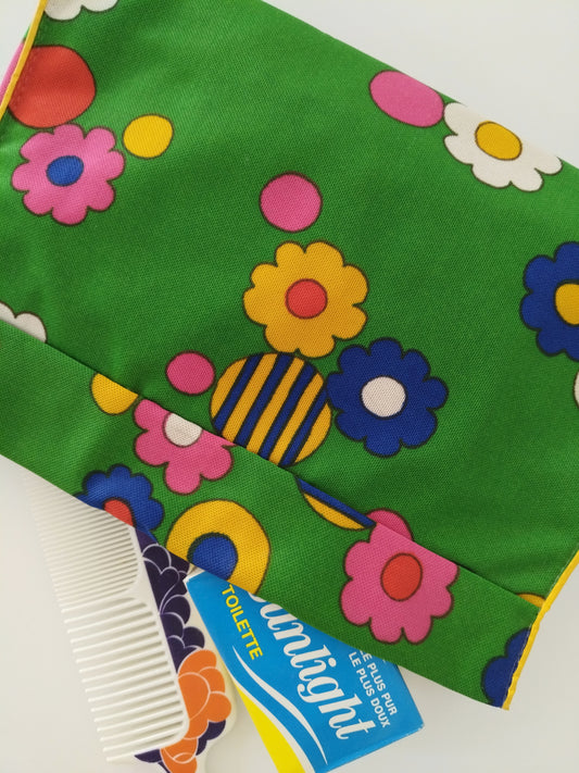 Grande trousse de toilette vintage en tissu