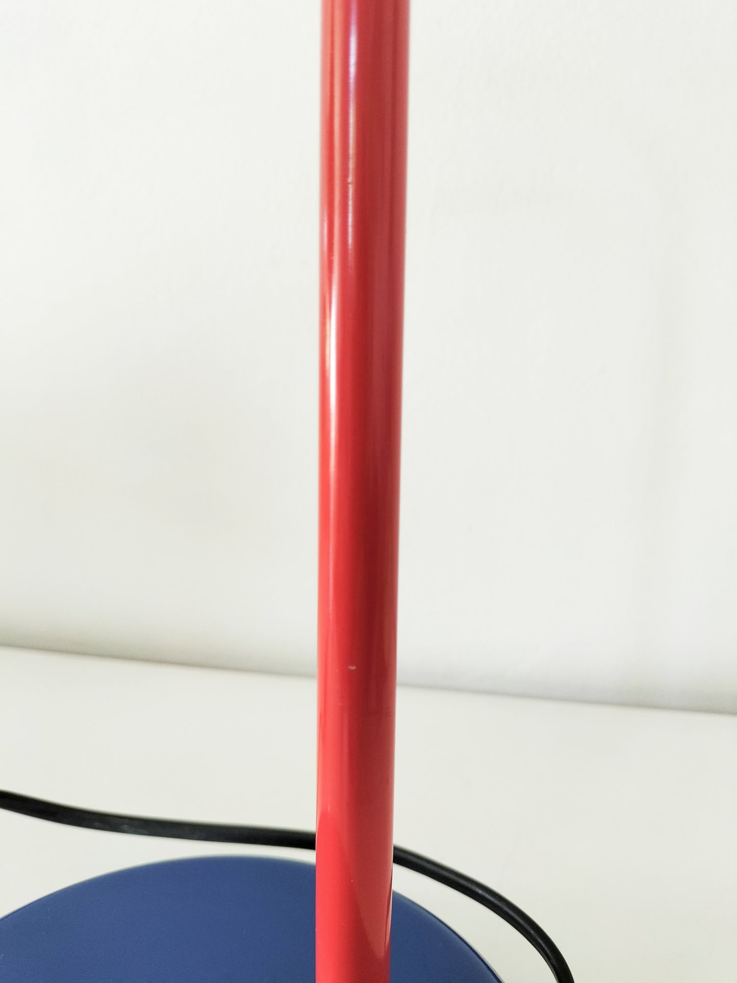 Lampe de table métallique 80's esprit Memphis Style