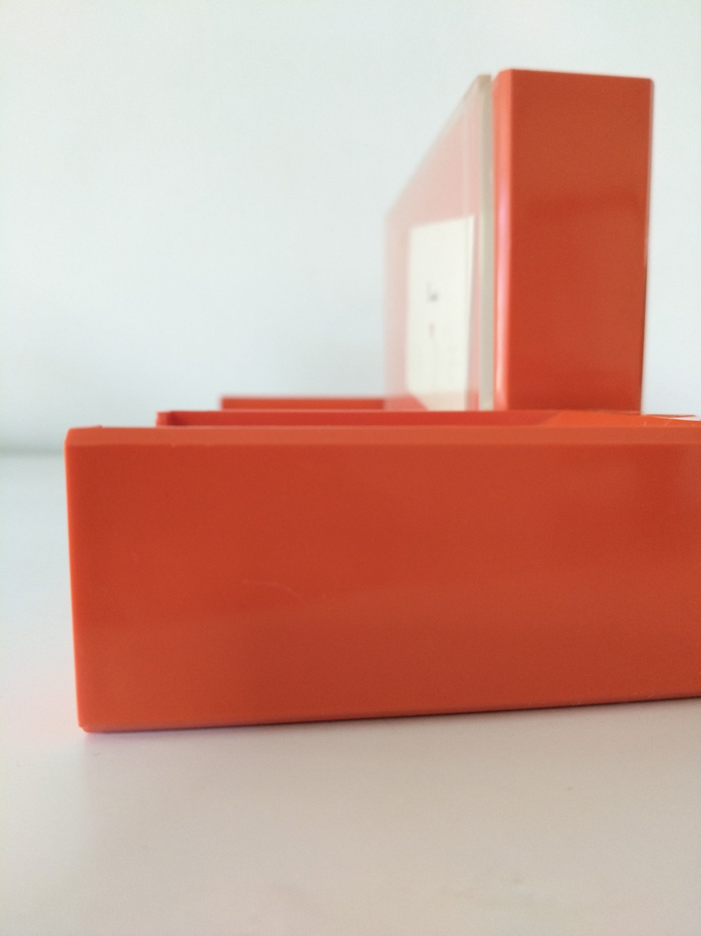 Organisateur de bureau vintage en plastique orange