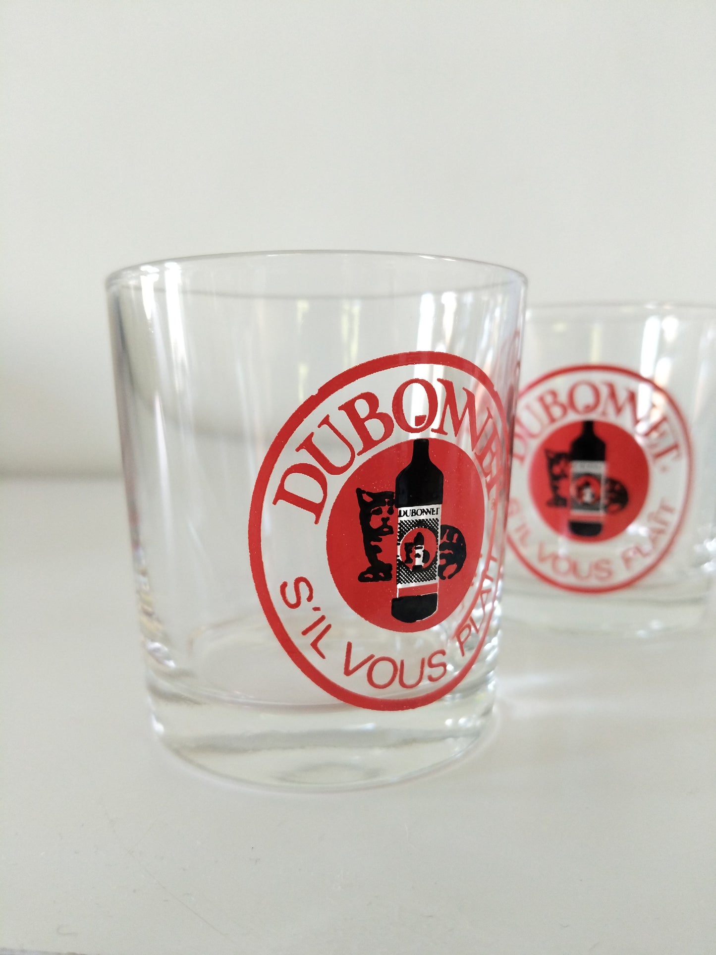 4 verres à apéritif Dubonnet