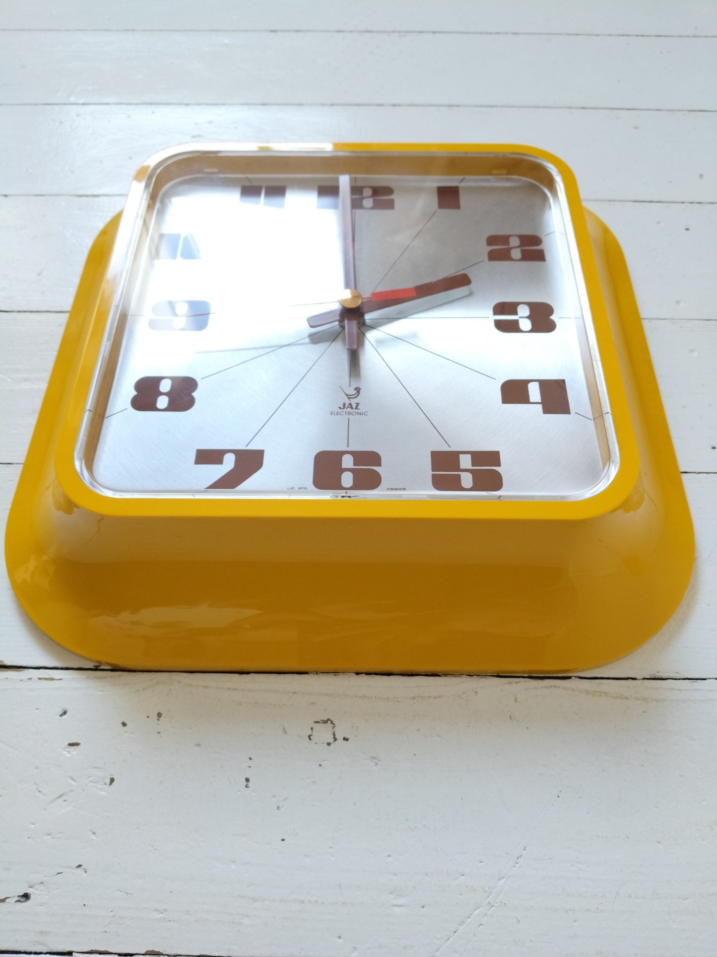 Grande horloge Jaz Electronic ! Réservée Arnaud !