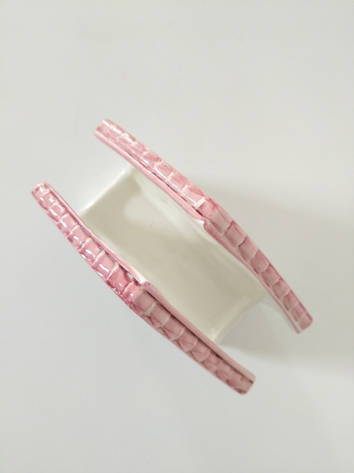 Porte-serviettes/ porte-courrier maison en céramique
