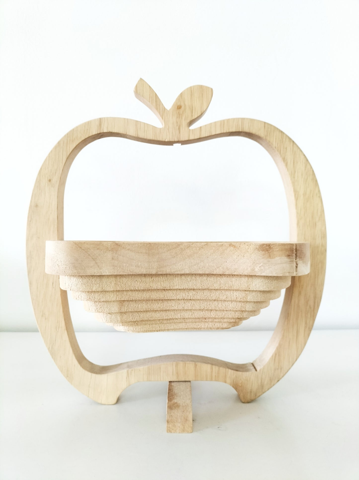Corbeille et dessous de plat pomme en bois
