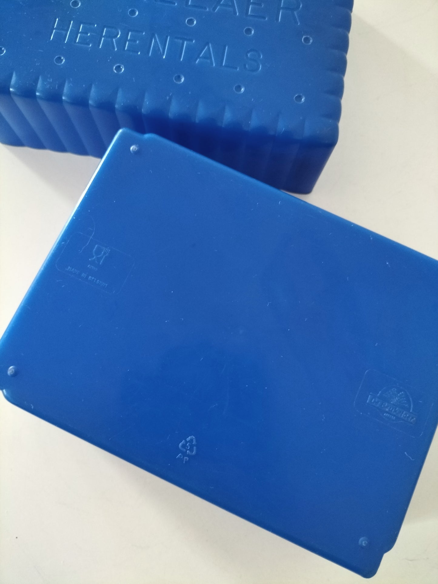 Boîte à lunch publicitaire petit beurre De Beukelaer (Laurence)