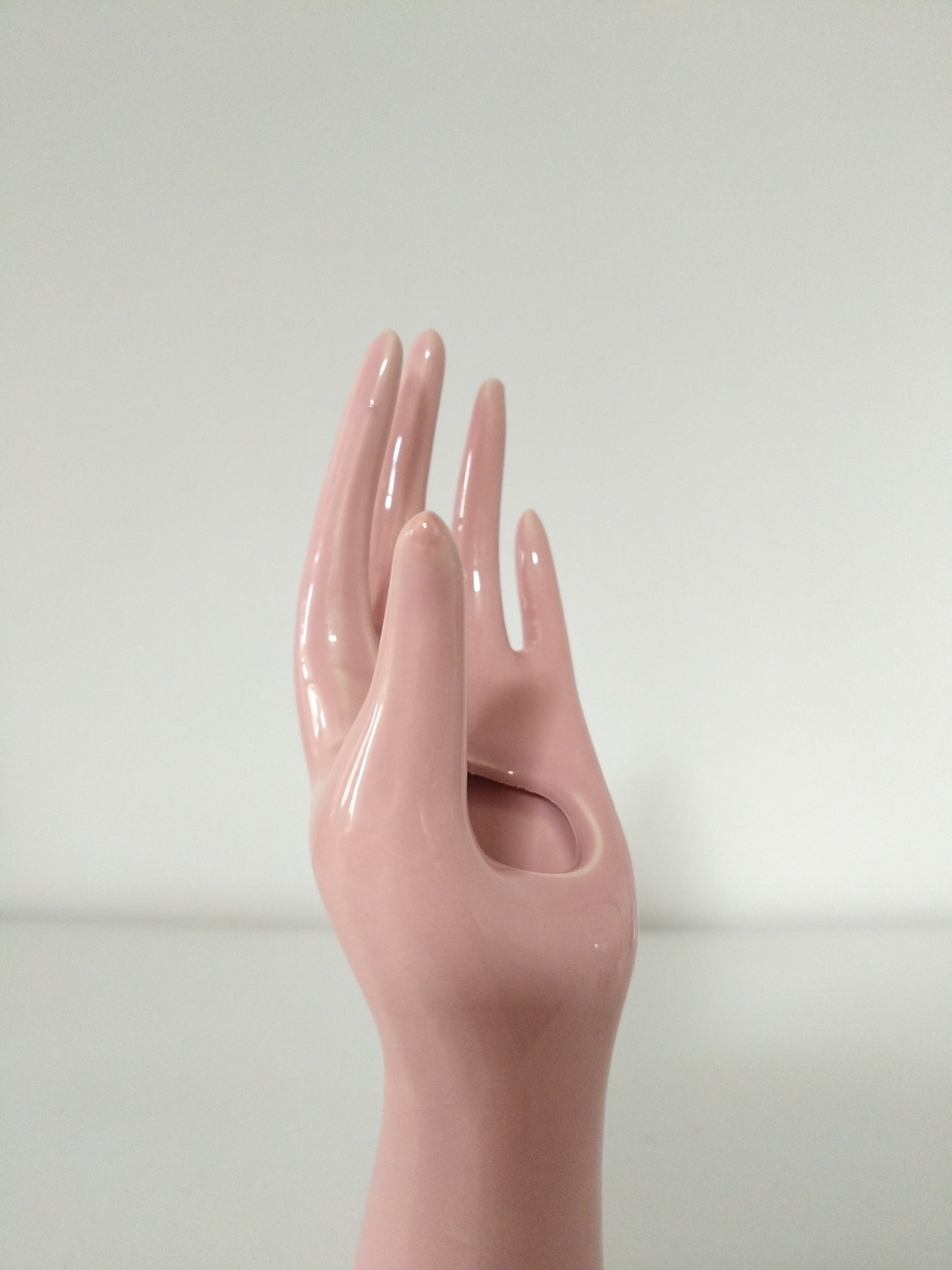 Soliflore baguier main en céramique rose
