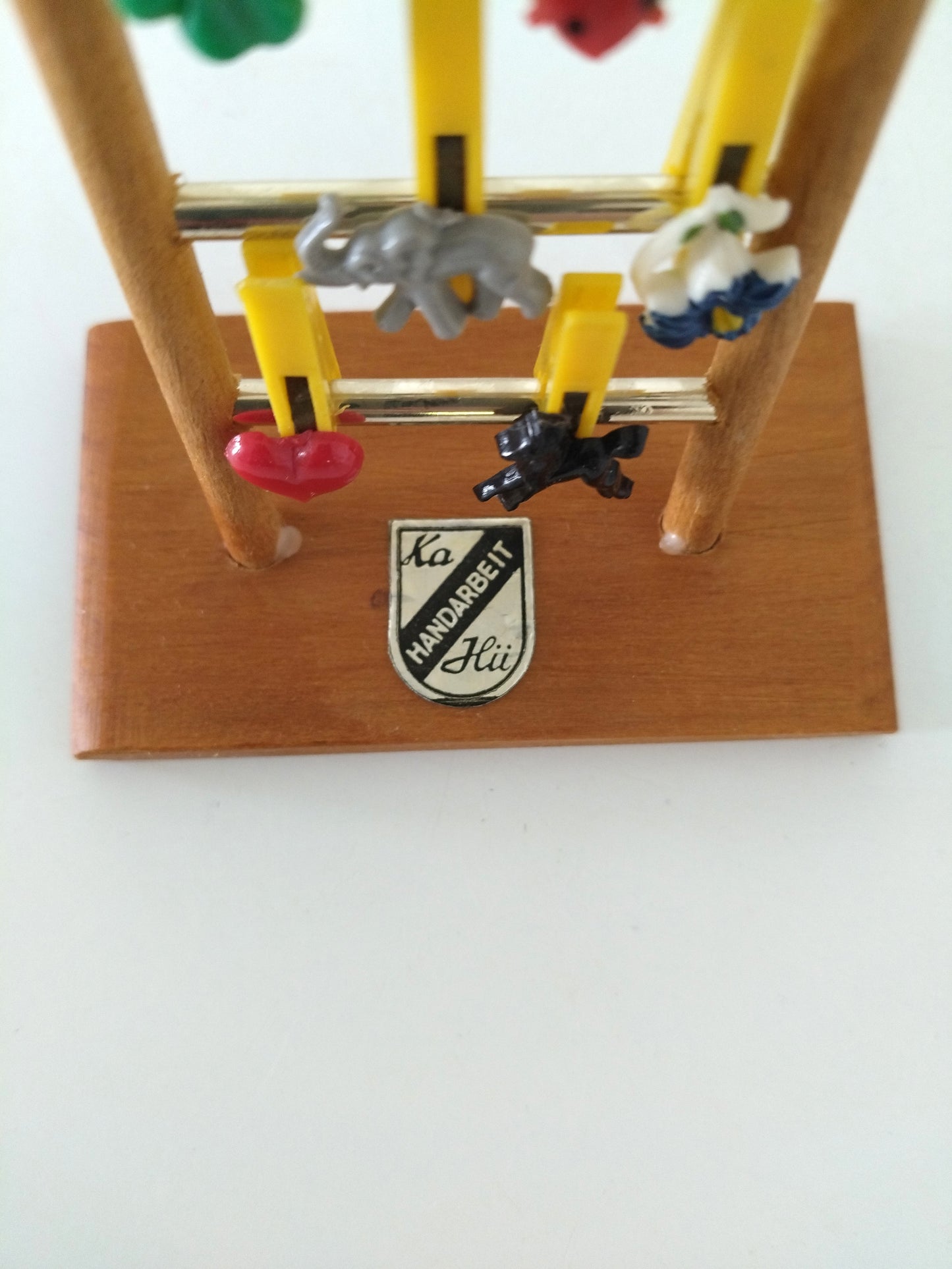 Ensemble de 9 anciennes mini pinces en plastique Ka Hü