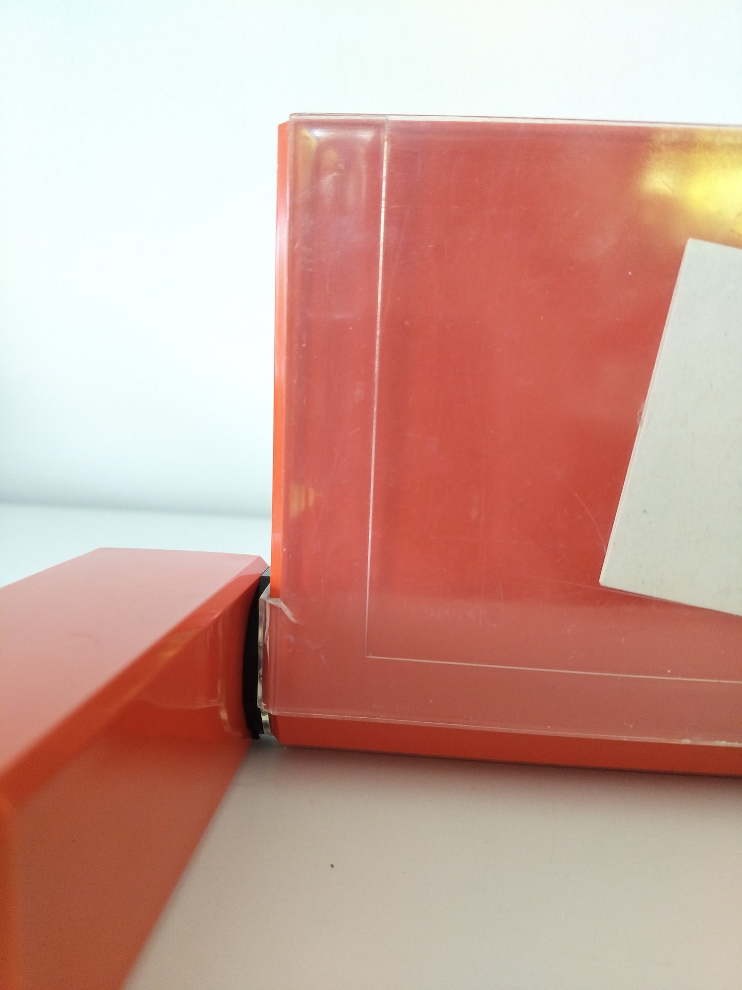Organisateur de bureau vintage en plastique orange