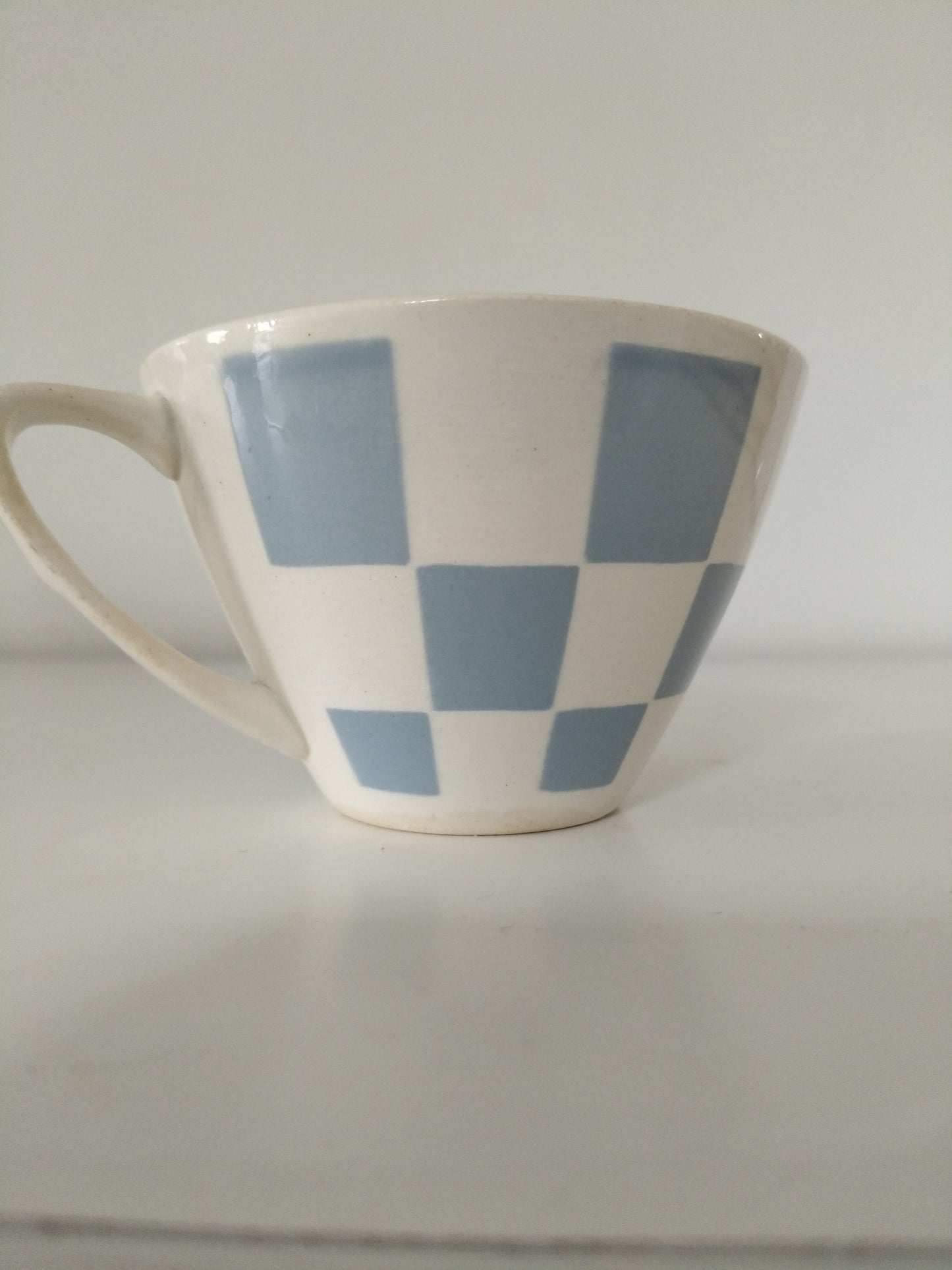 Ensemble tasse + soucoupe Boch La Louvière Damier au choix
