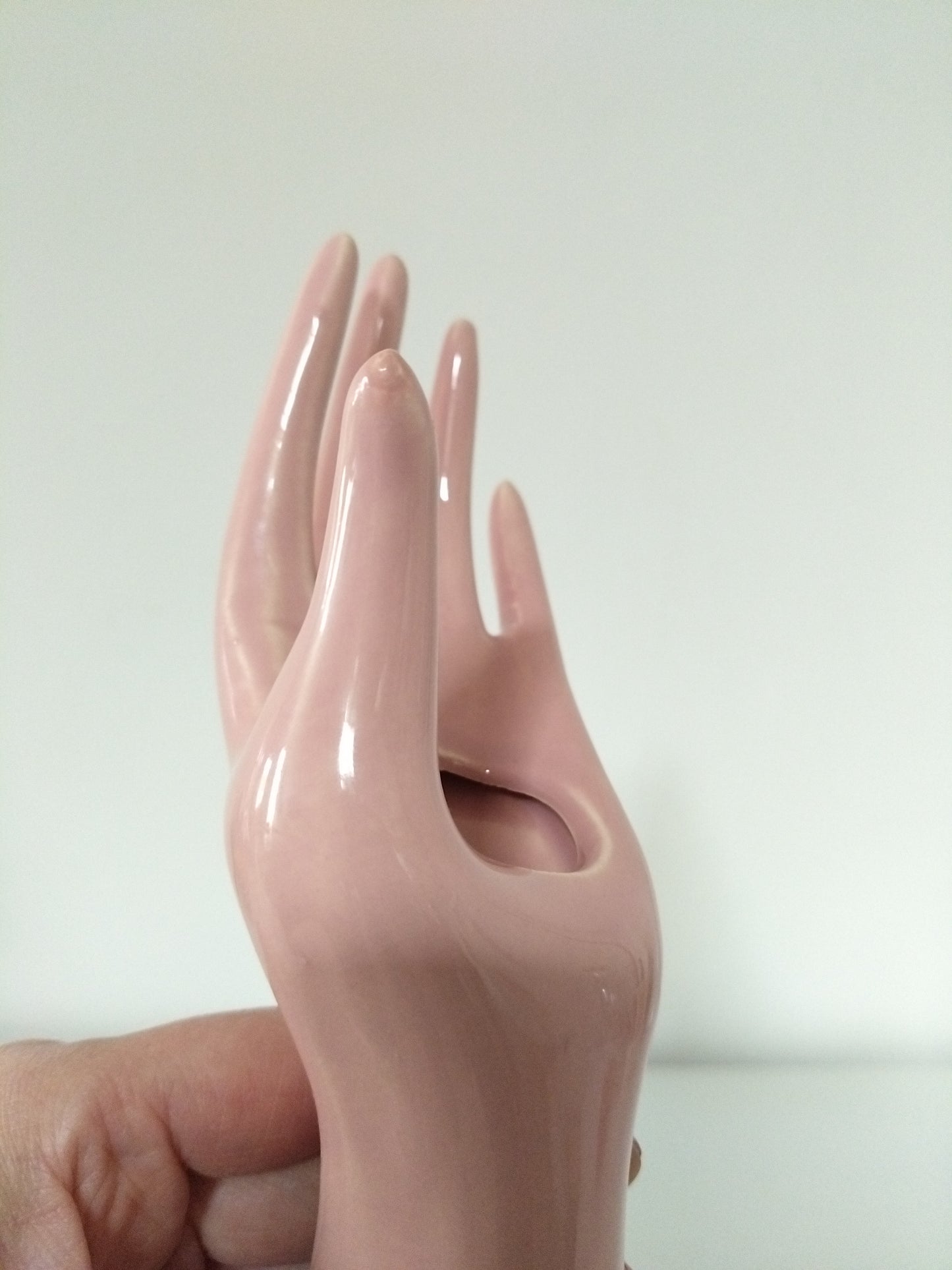 Soliflore baguier main en céramique rose