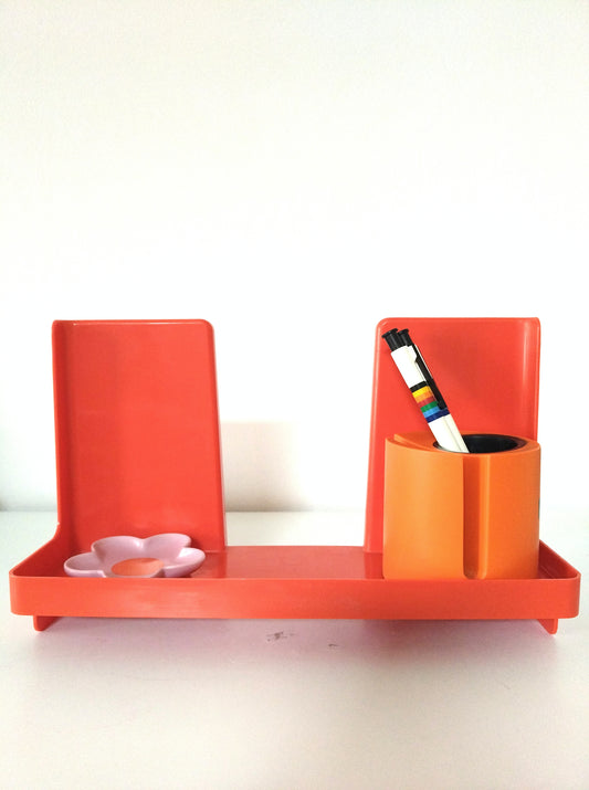 Petit rangement mural en plastique orange Daisif