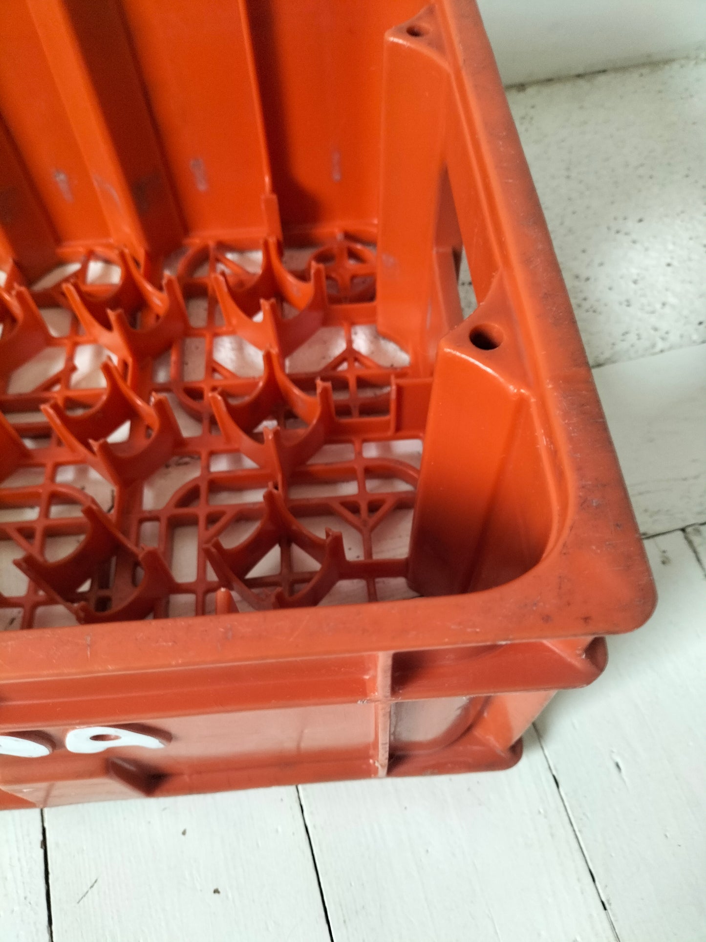 Casier/ caisse Orangina en plastique par Allibert