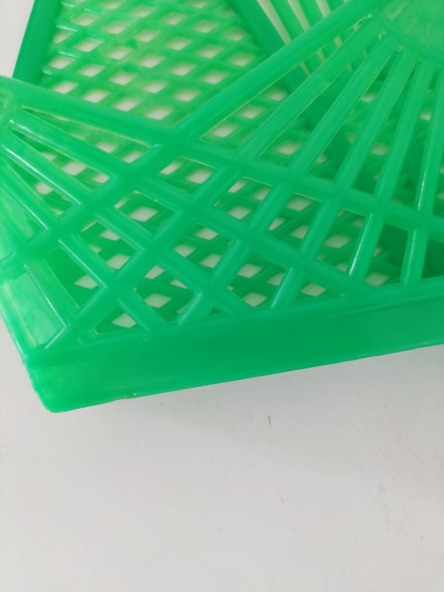 Petit rangement mural en plastique