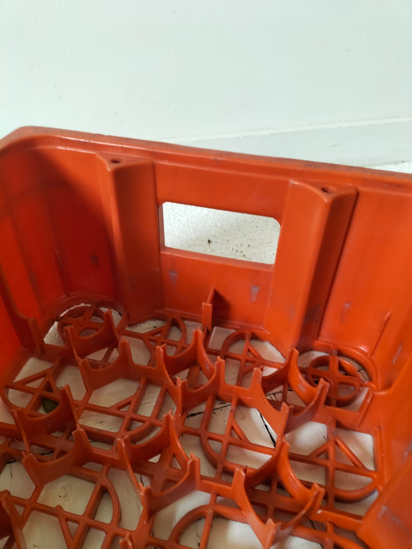 Casier/ caisse Orangina en plastique par Allibert