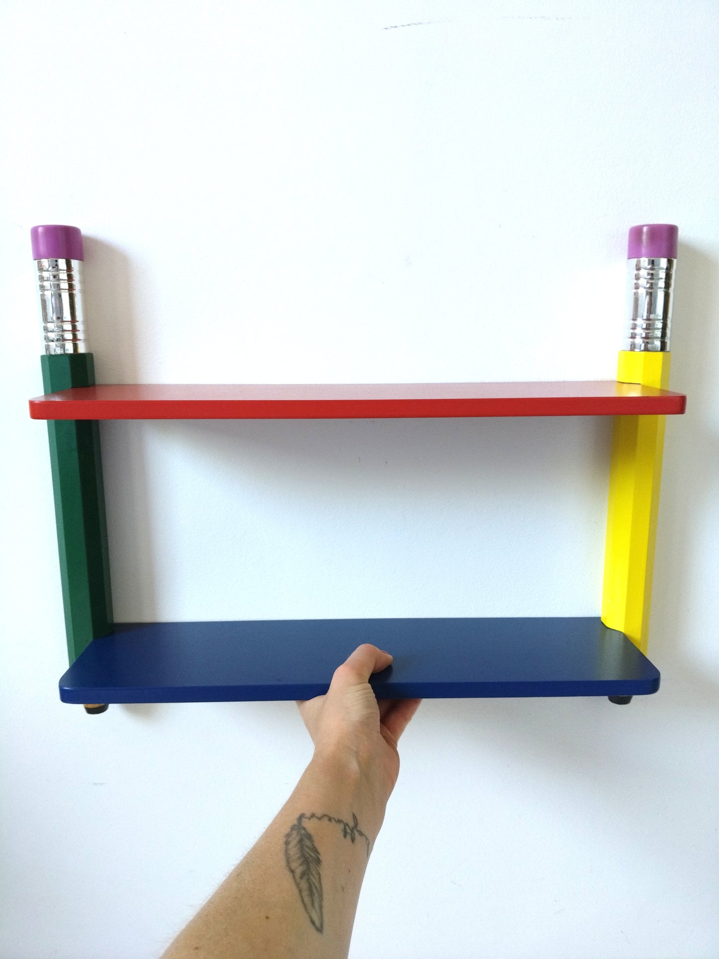 Petite étagère murale crayons style Pierre Sala 80's