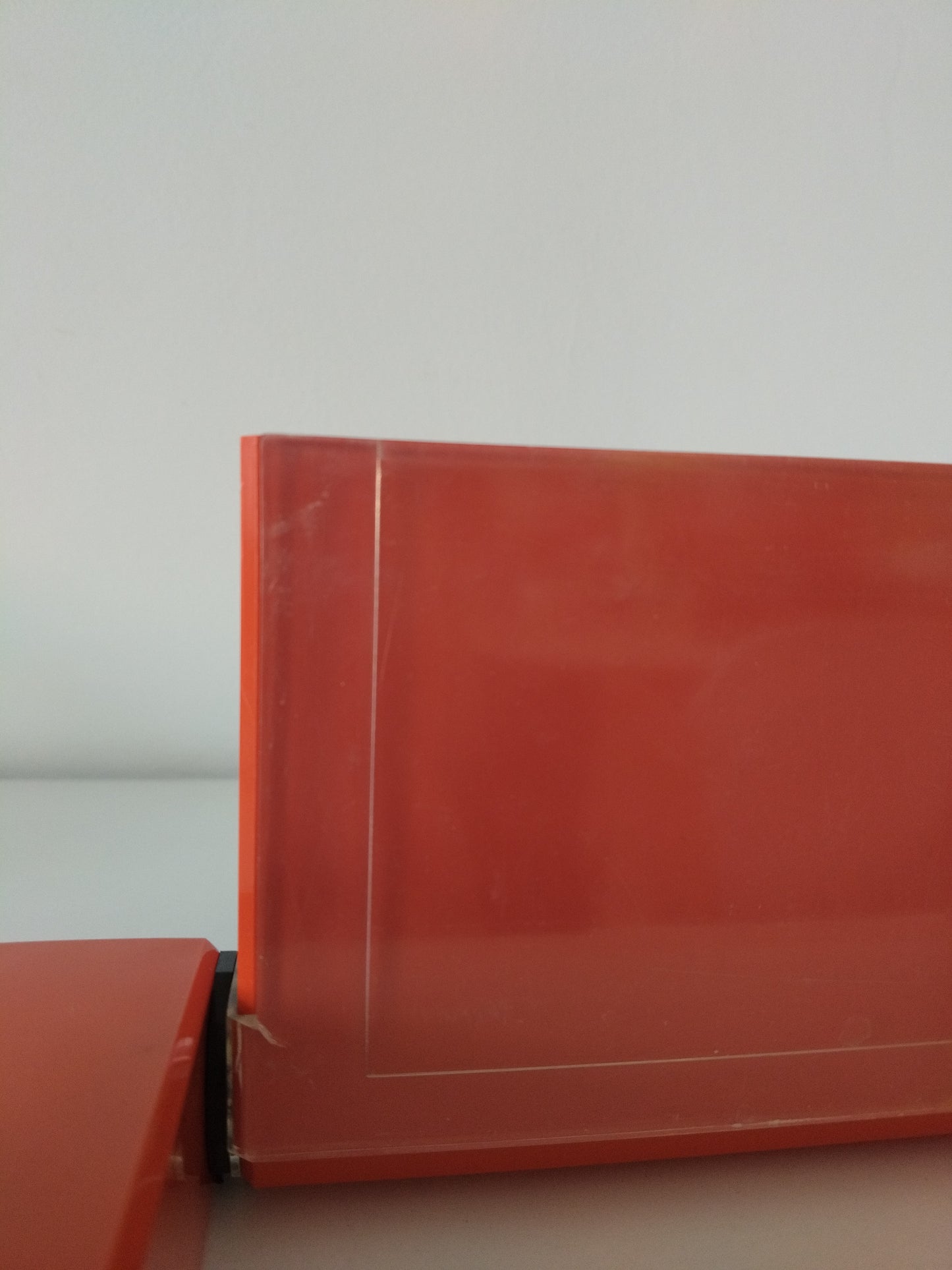 Organisateur de bureau vintage en plastique orange