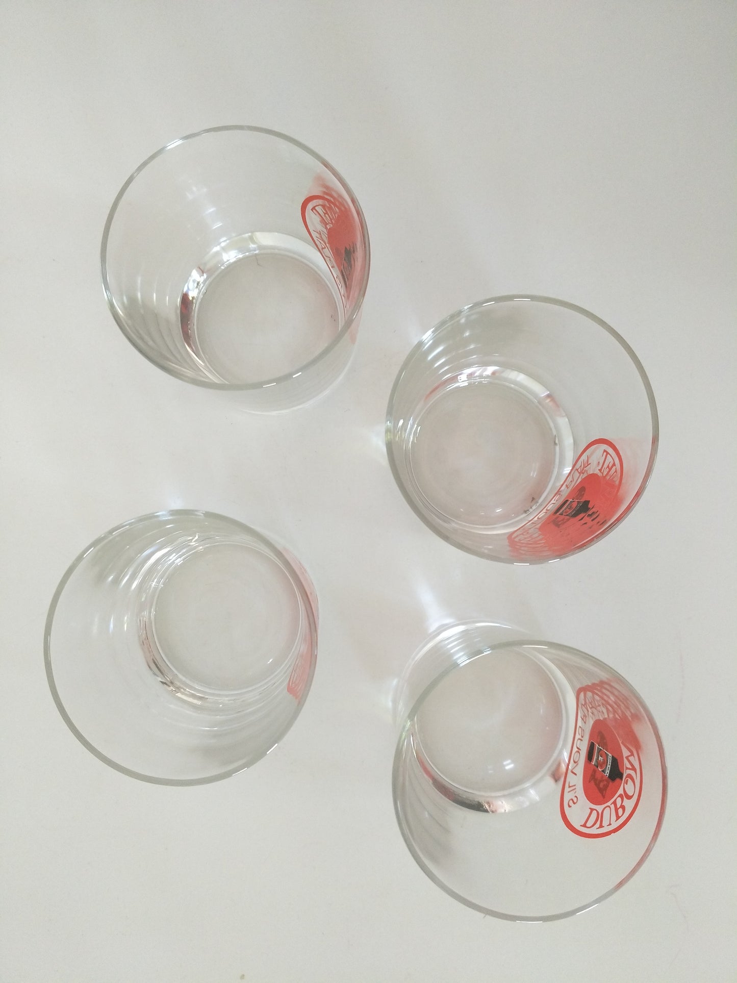 4 verres à apéritif Dubonnet