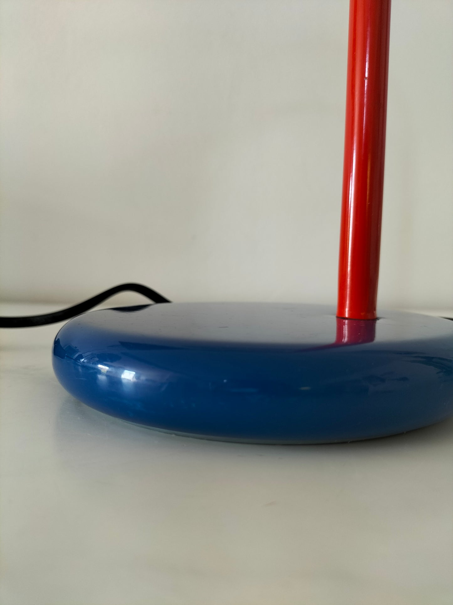 Lampe de table métallique 80's esprit Memphis Style