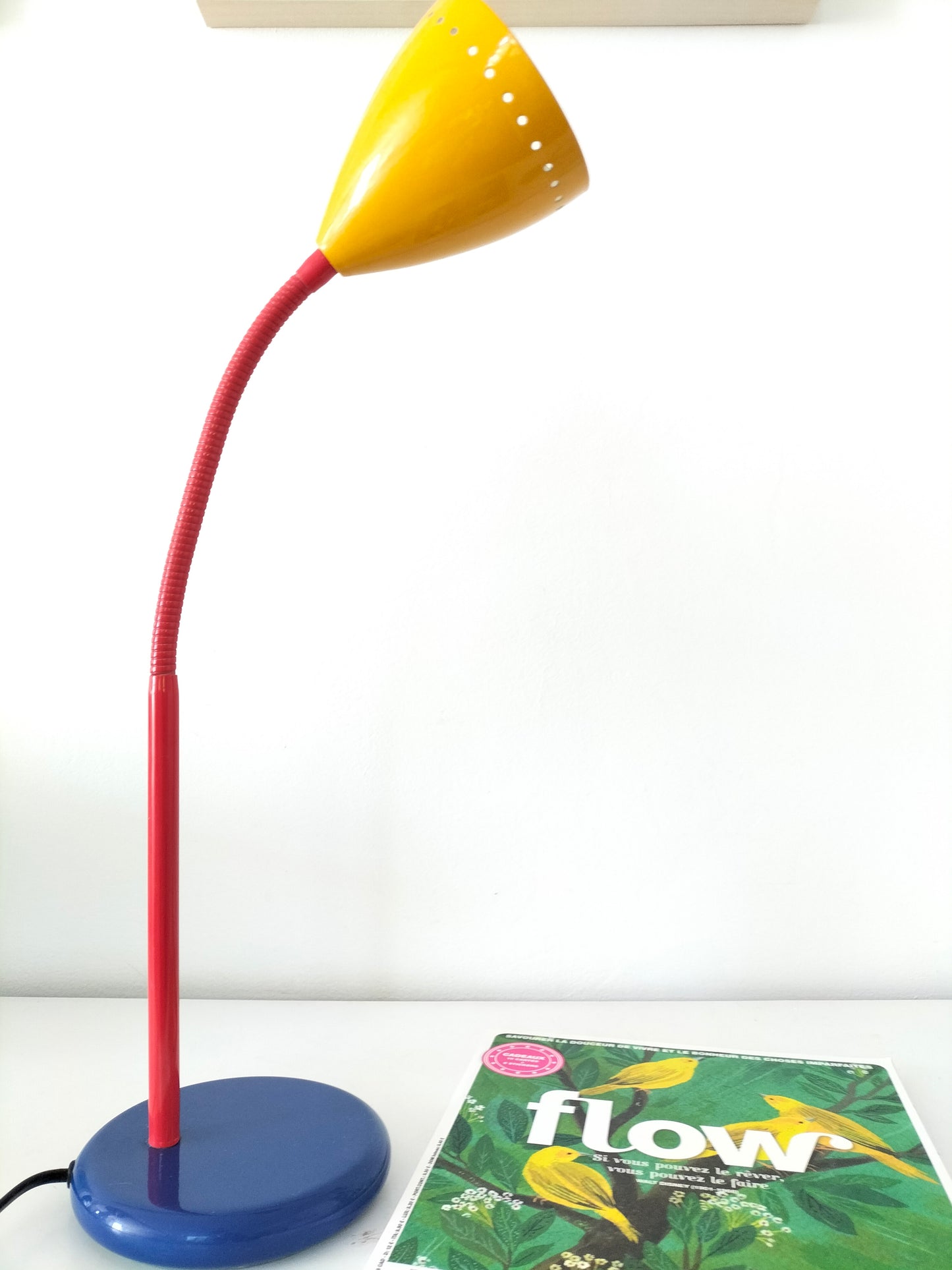 Lampe de table métallique 80's esprit Memphis Style