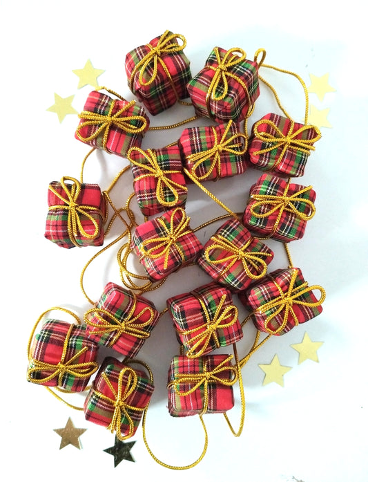 Guirlande de Noël cadeaux tissu tartan/ écossais