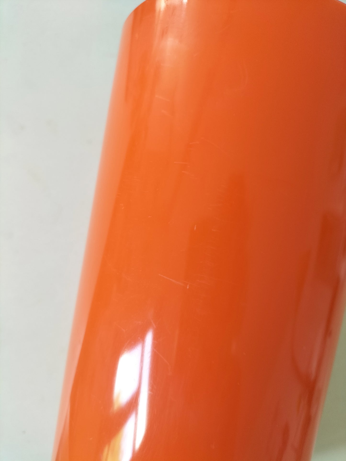 Grand vase vintage en plastique orange made in Holland (!réservé Albertine!)