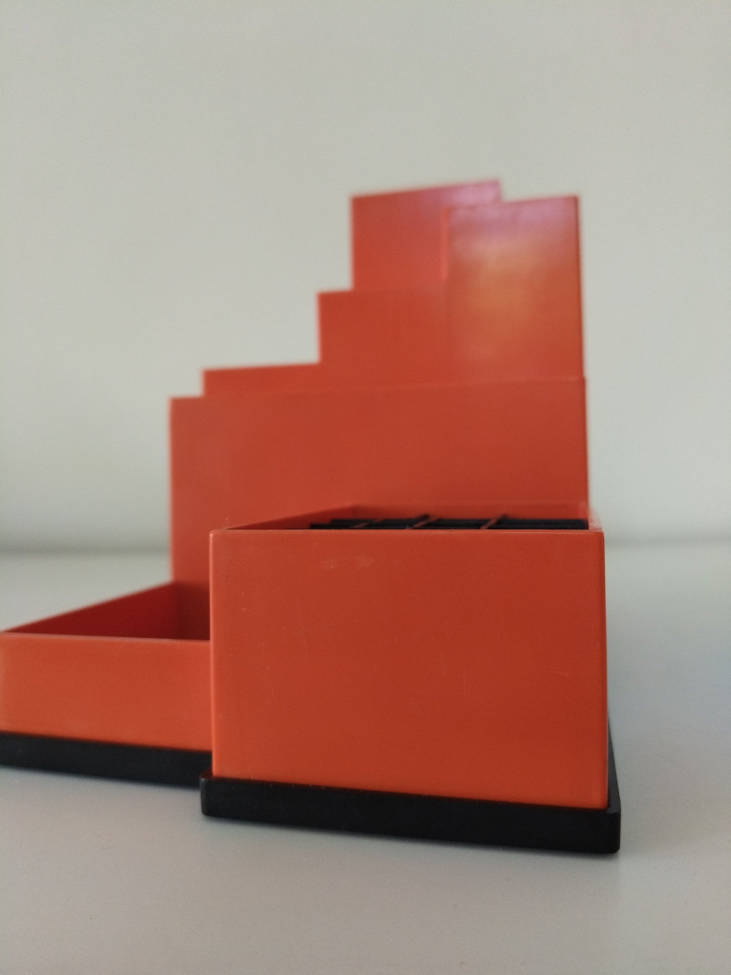 Organisateur de bureau en plastique orange Läufer W.Germany