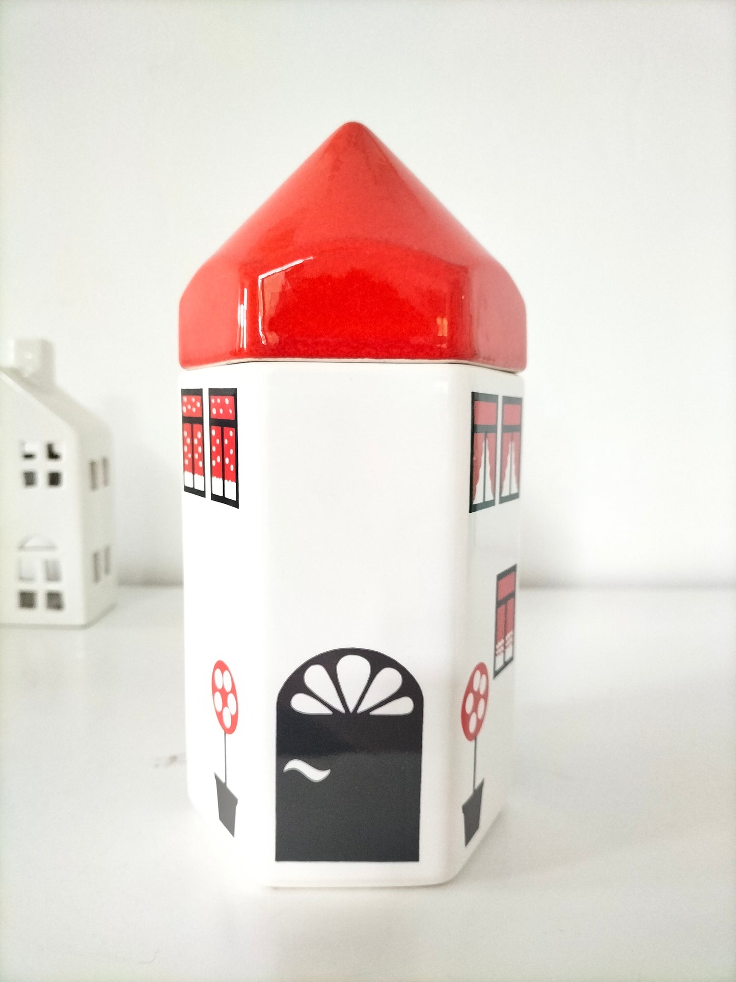 Boîte/ pot maison en porcelaine Waechtersbach (réservé à Laetitia!)