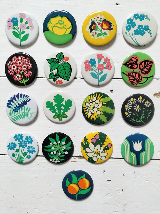 Ancien badge métallique 70's (ou magnet) Norma made in URSS (Estonie) à l'unité