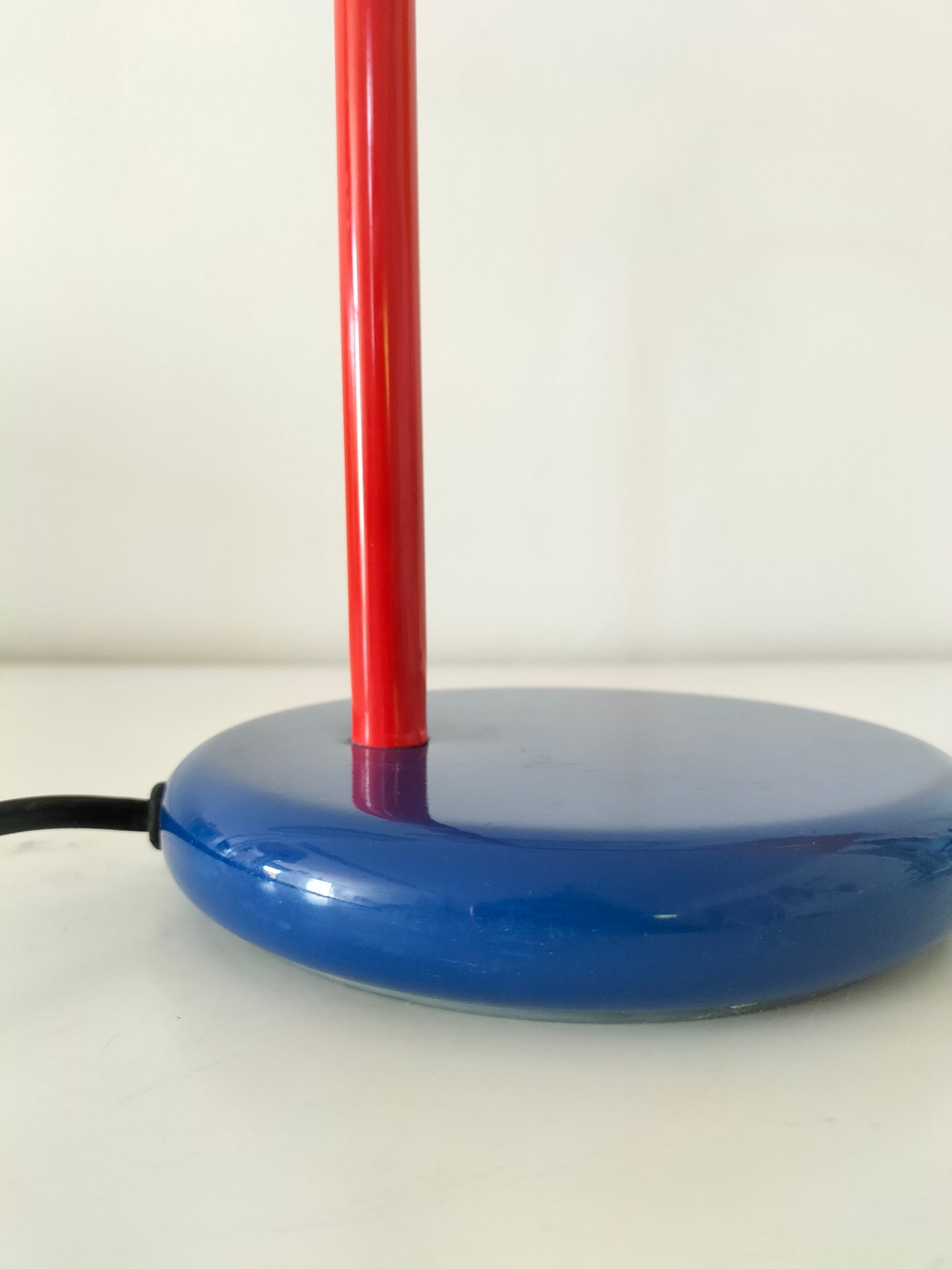 Lampe de table métallique 80's esprit Memphis Style