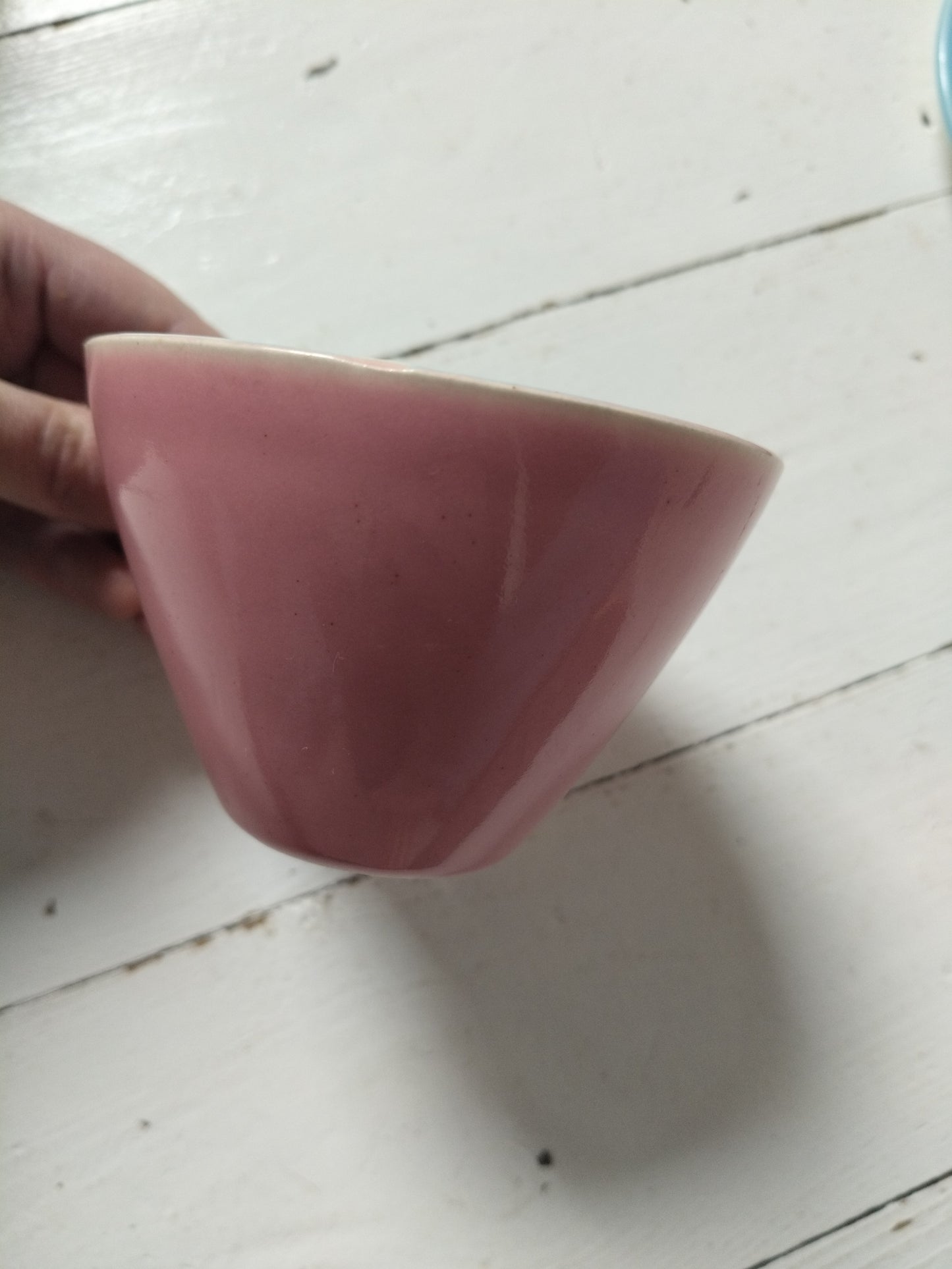 Ensemble 1 tasse rose et 1 soucoupe bleu ciel Boch La Louvière Miami Bicolore