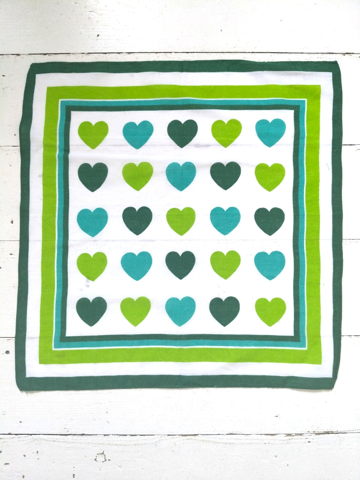 Mouchoir de poche en coton motif cœurs