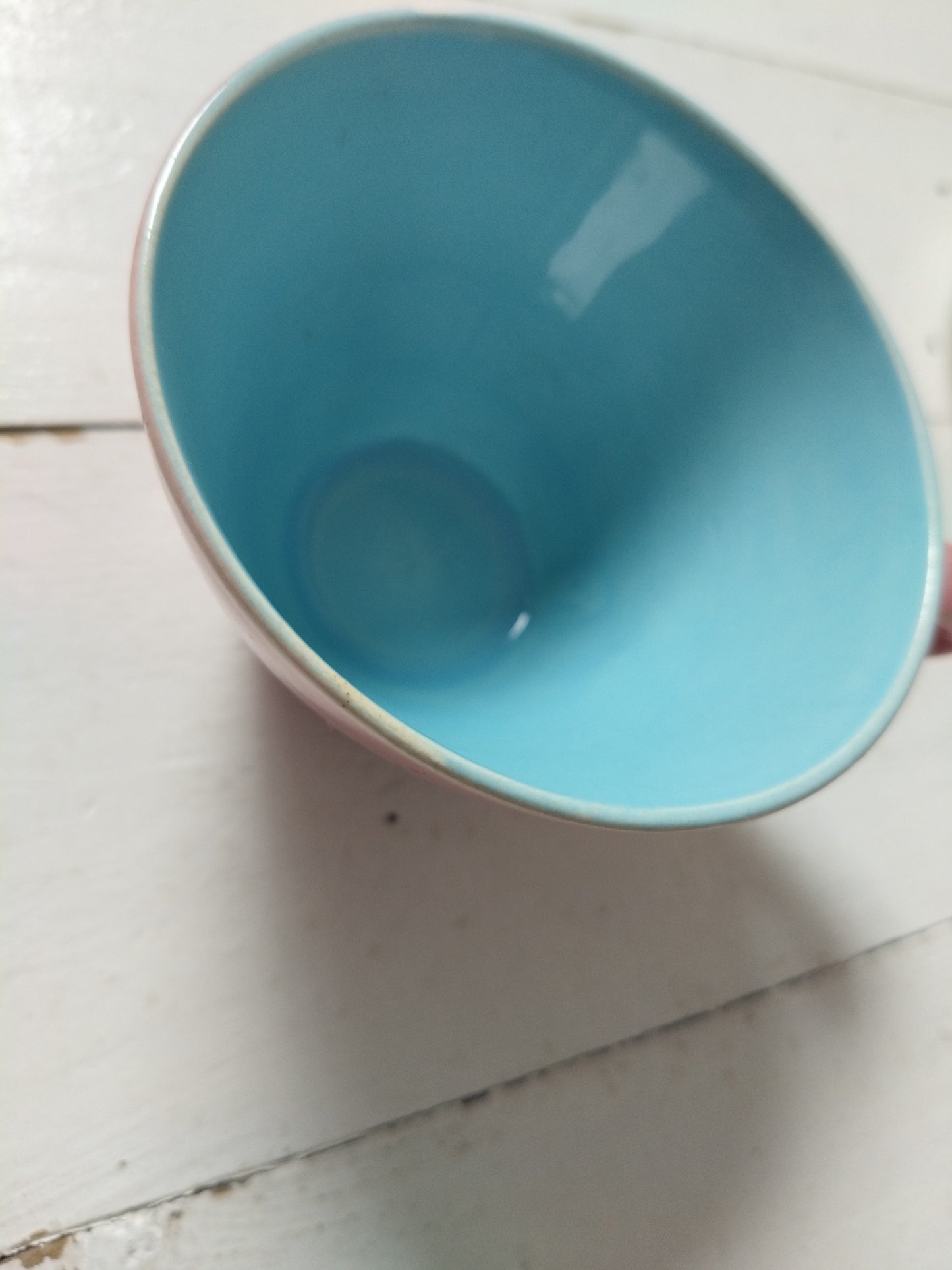 Ensemble 1 tasse rose et 1 soucoupe bleu ciel Boch La Louvière Miami Bicolore