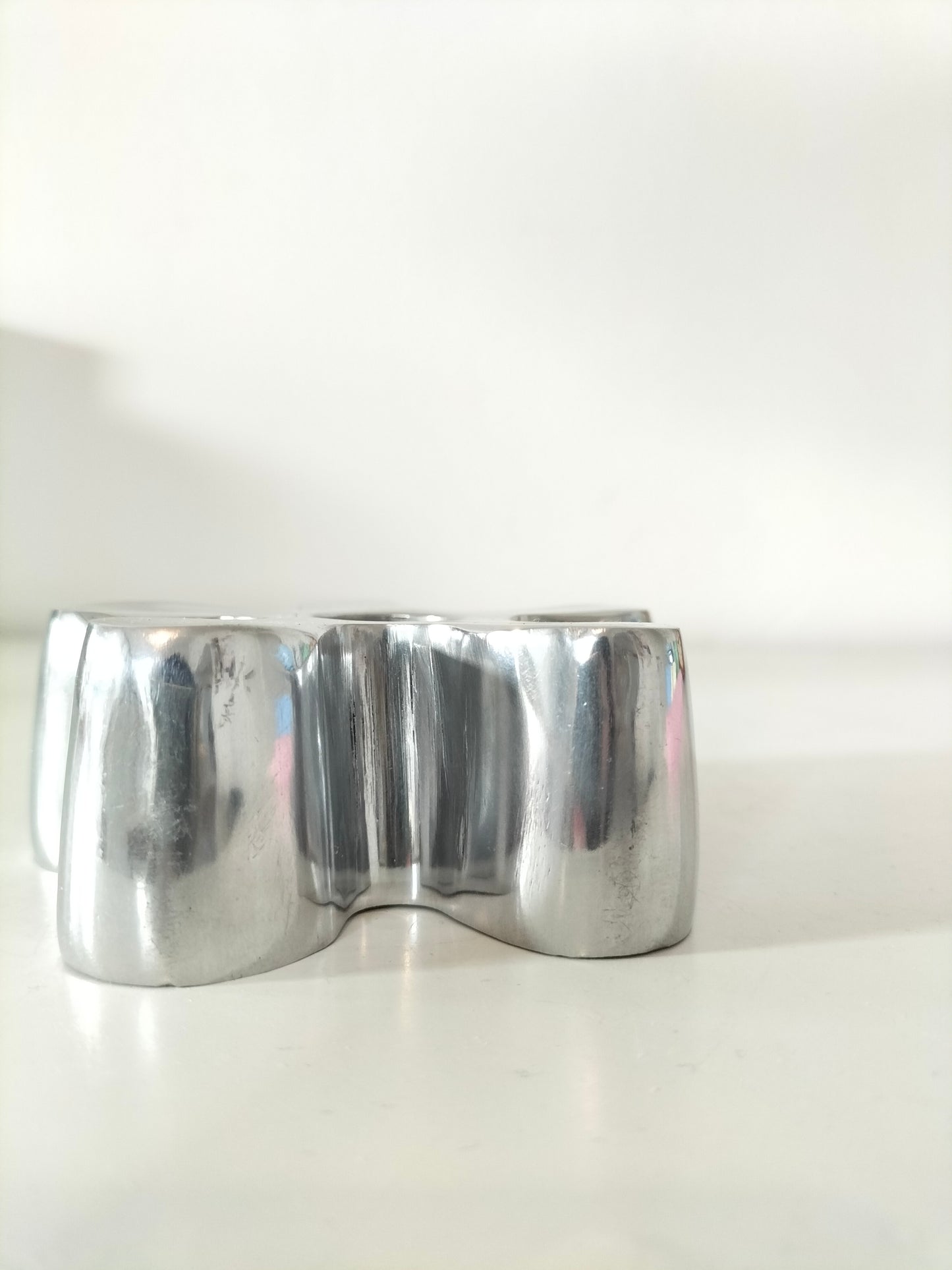Bougeoir fleur en aluminium