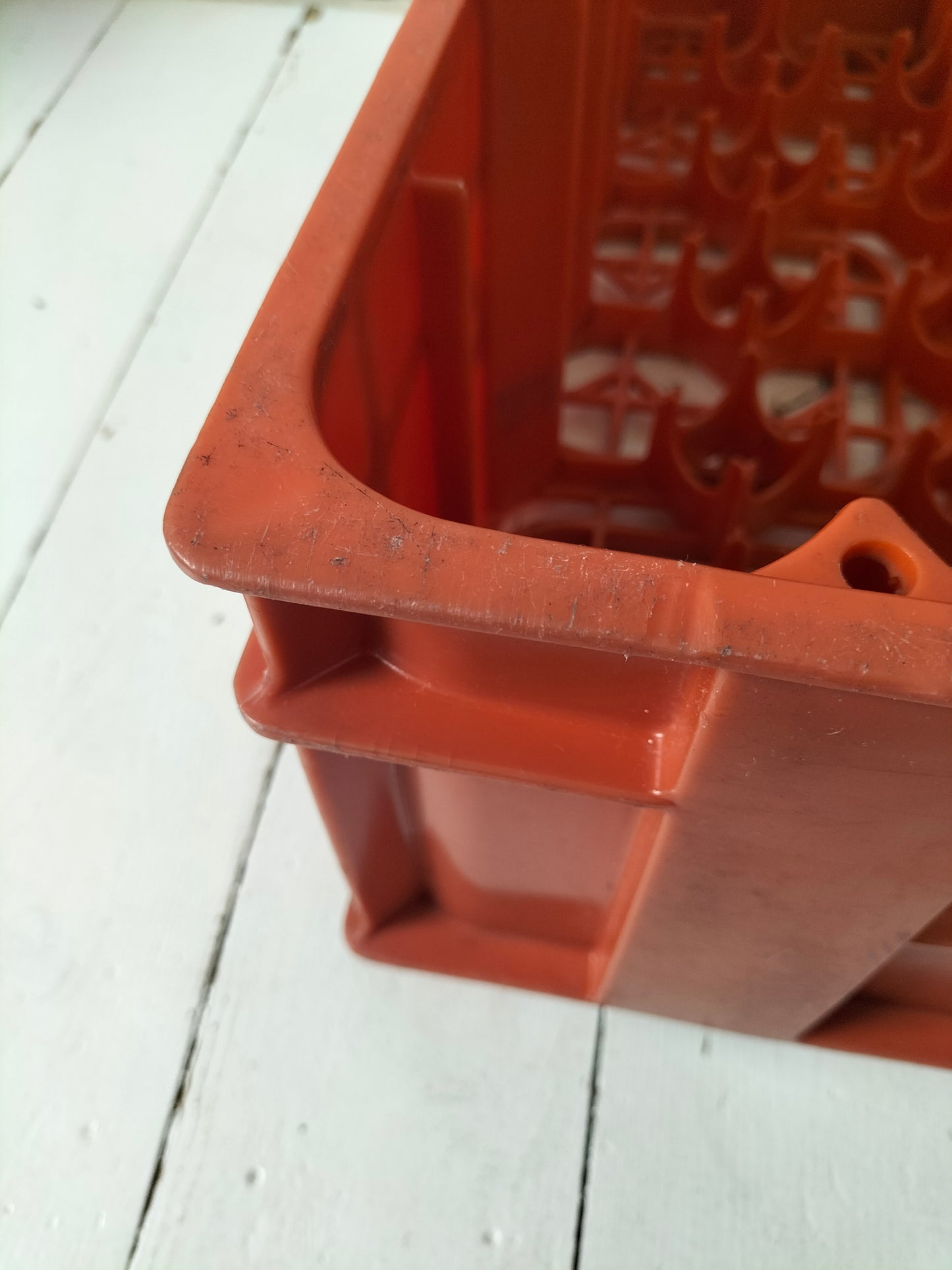 Casier/ caisse Orangina en plastique par Allibert