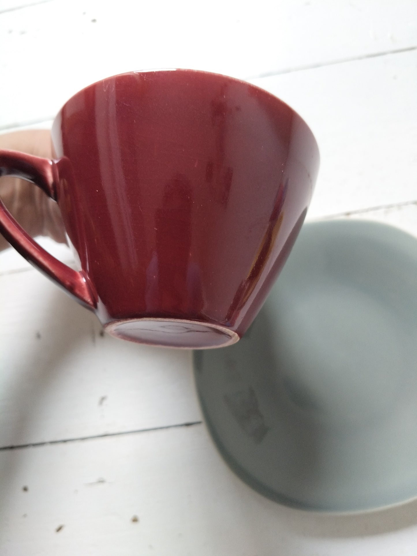 Ensemble 1 tasse bordeaux + 1 soucoupe grise Kéralux Boch La Louvière Miami Bicolore