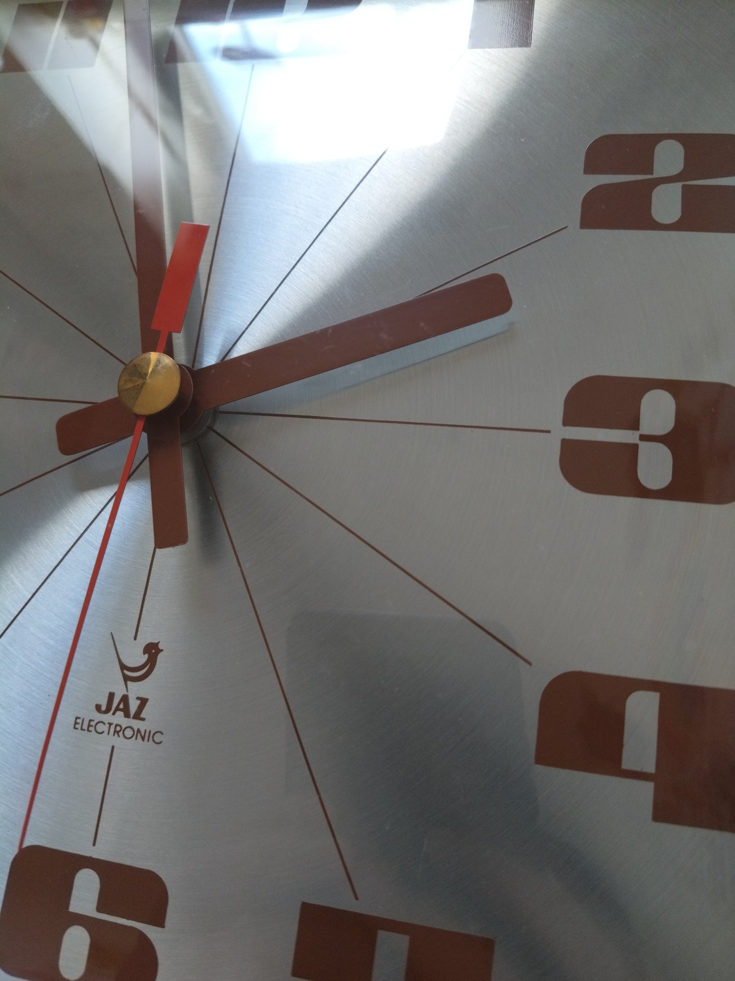 Grande horloge Jaz Electronic ! Réservée Arnaud !
