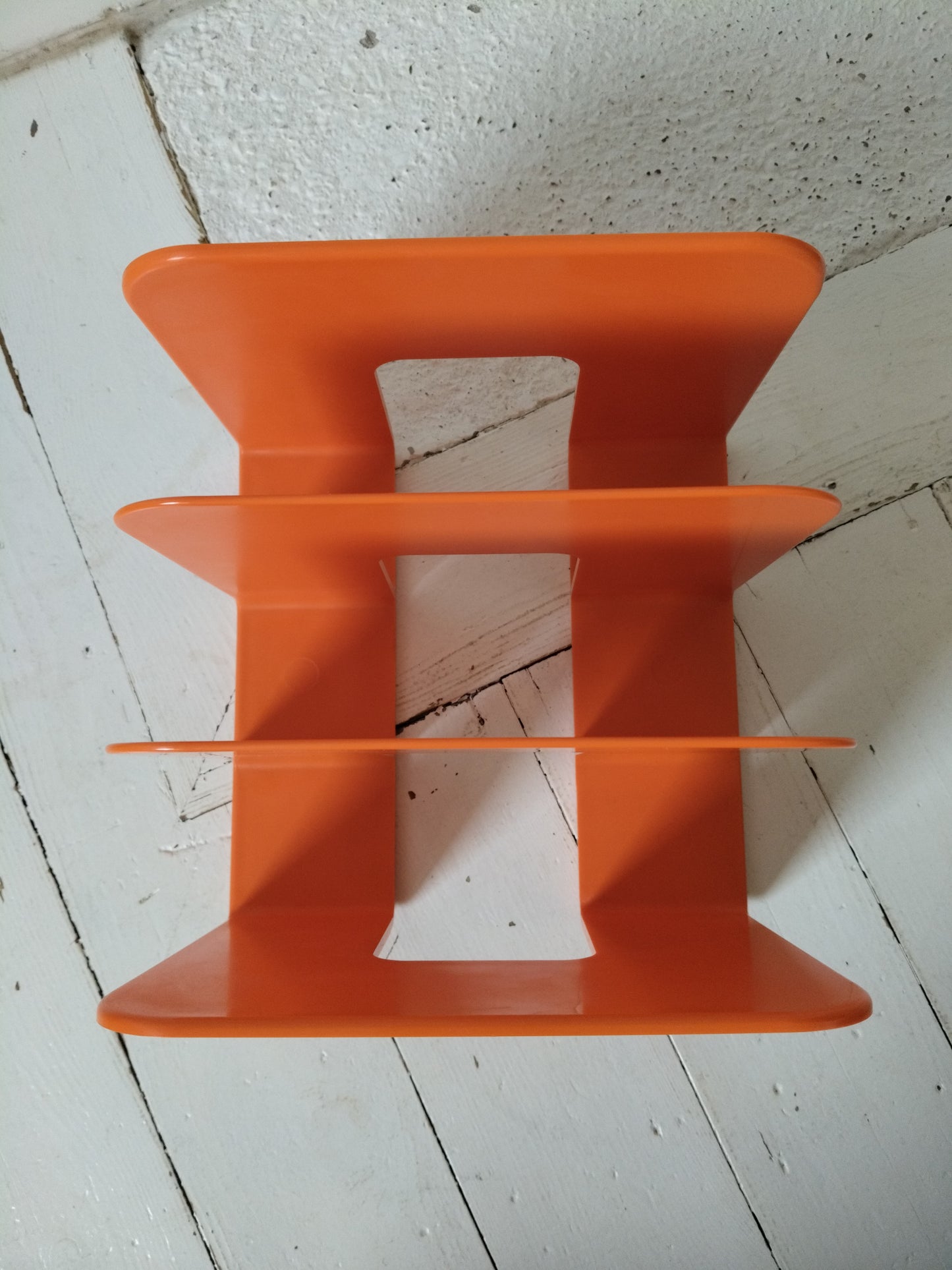 Range-livres/ magazines/ vinyles en plastique ORANGE par Sven-Eric Juhlin pour Gustavsberg 1395