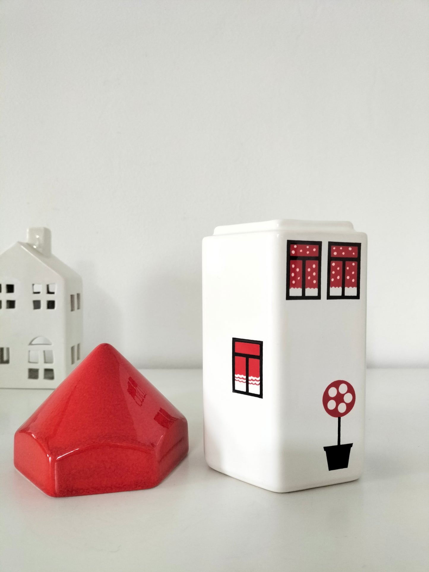 Boîte/ pot maison en porcelaine Waechtersbach (réservé à Laetitia!)
