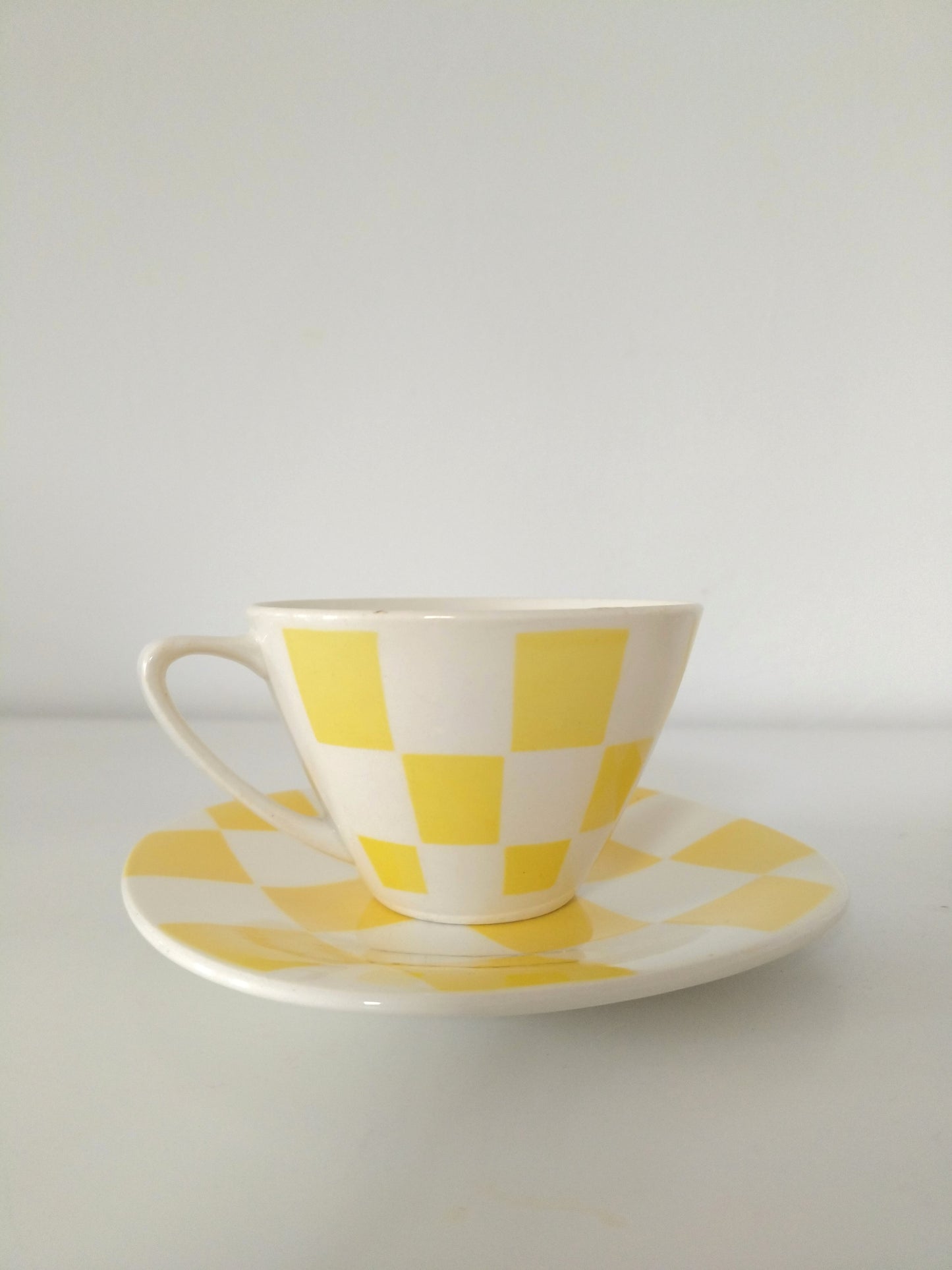 Ensemble tasse + soucoupe Boch La Louvière Damier au choix
