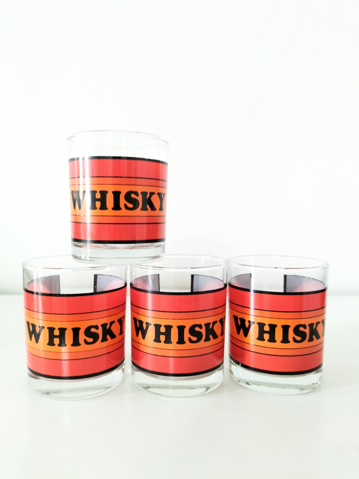 Set à whisky seventies : bouteille/ fontaine et 4 verres
