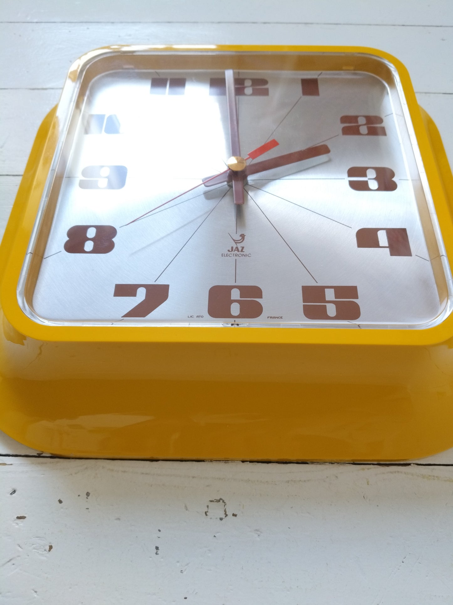 Grande horloge Jaz Electronic ! Réservée Arnaud !