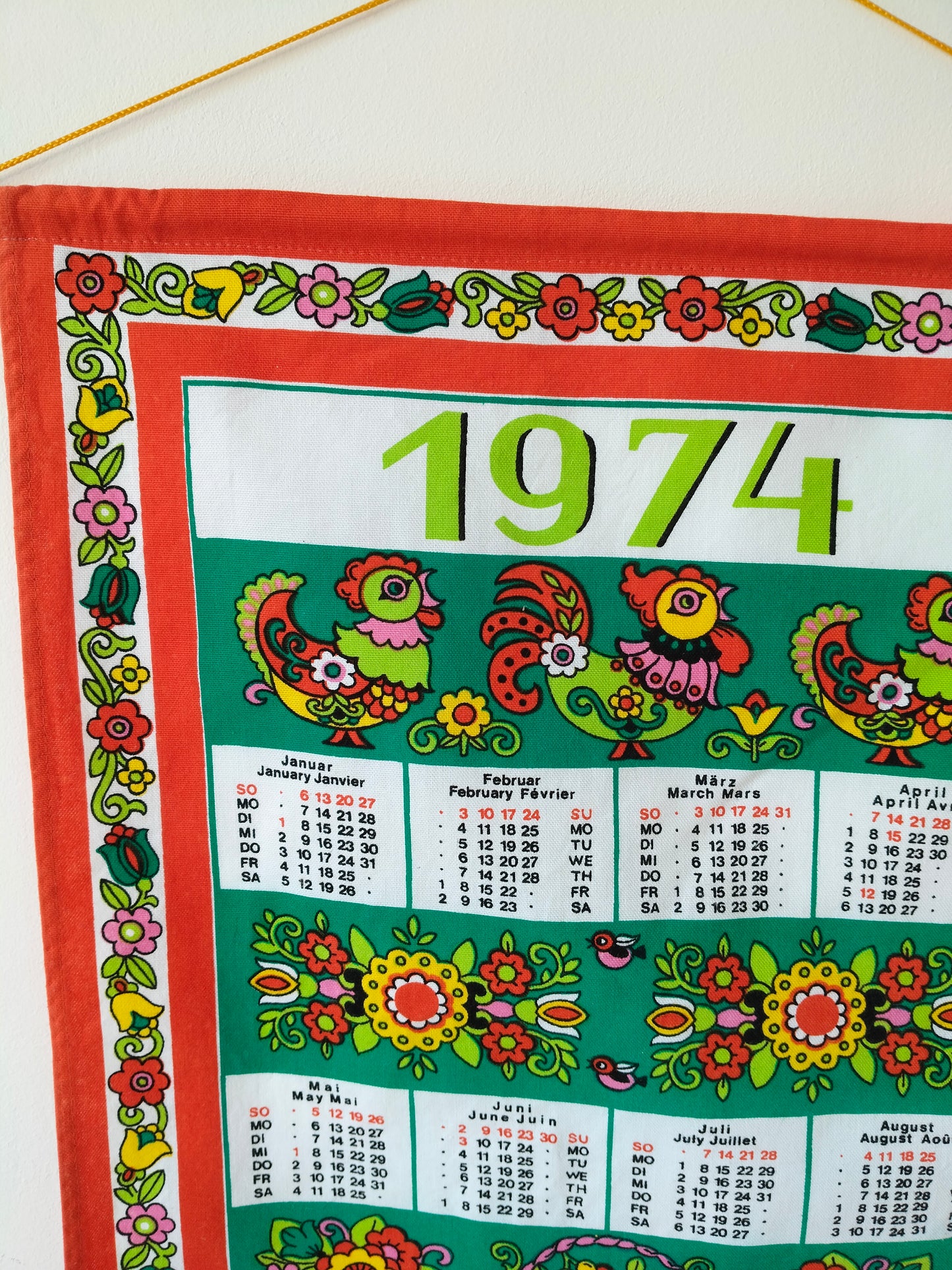 Calendrier mural en tissu année 1974
