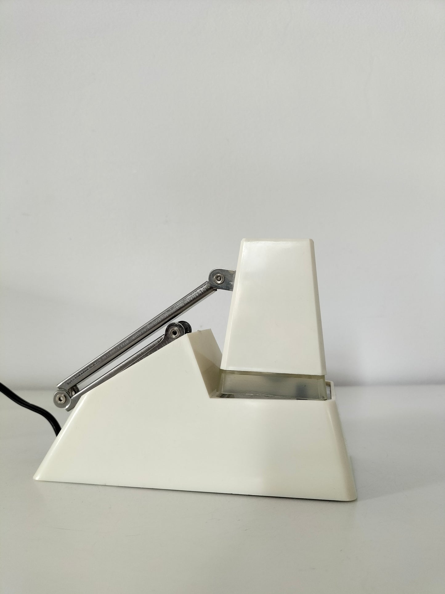 Lampe de table ou murale Well-Lite made in Hong-Kong