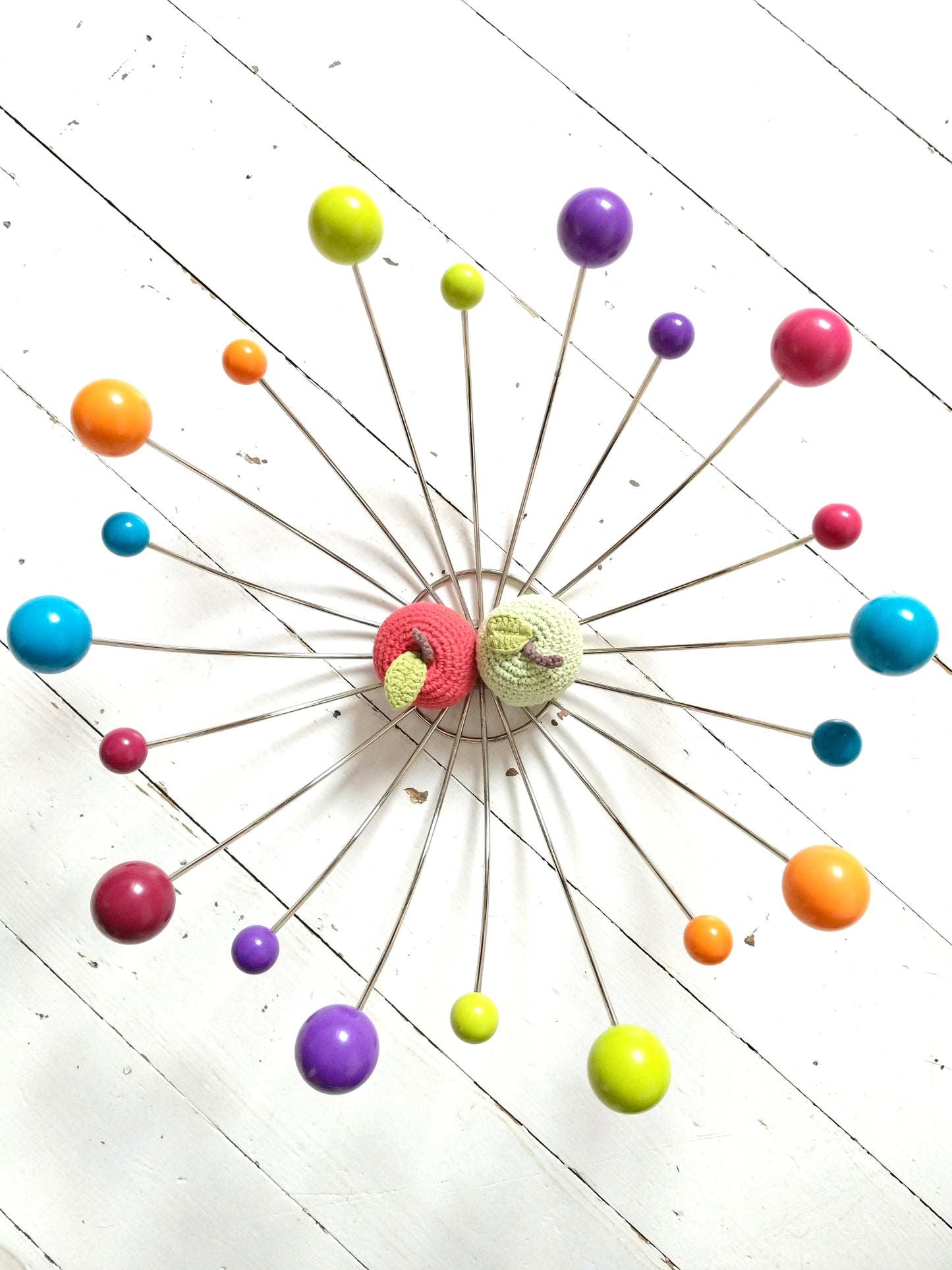 Corbeille métallique multicolore Spoutnik