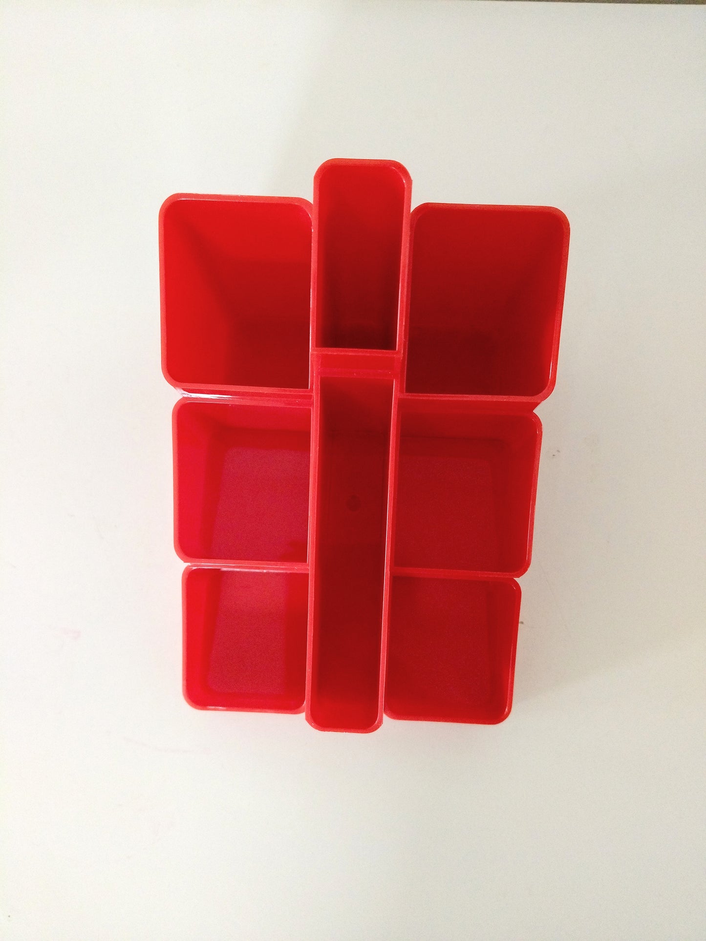 Organisateur de bureau en plastique rouge