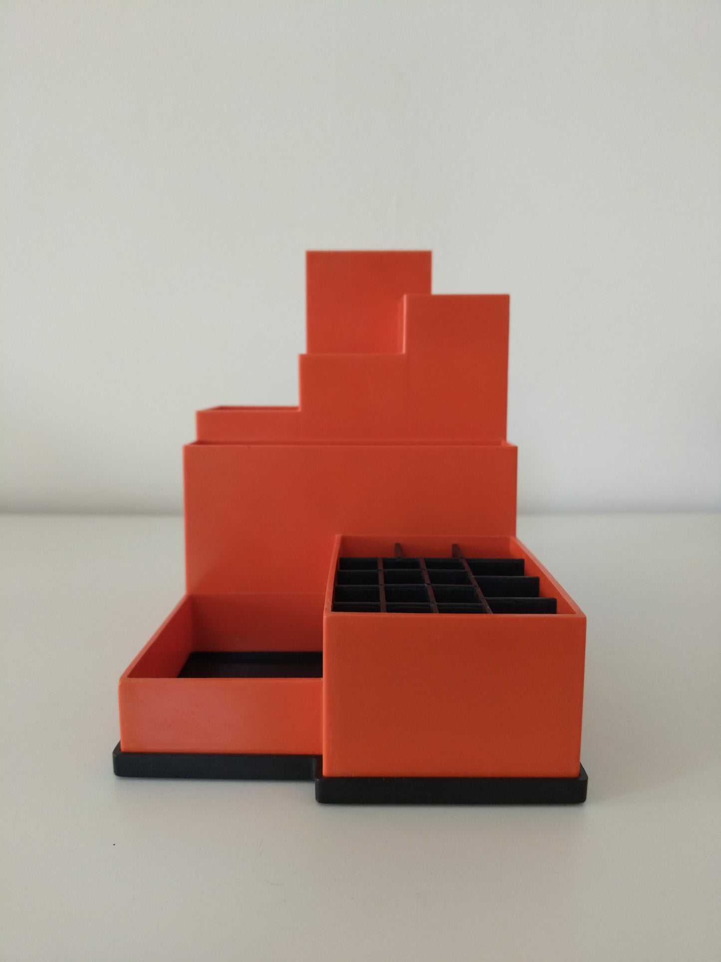 Organisateur de bureau en plastique orange Läufer W.Germany